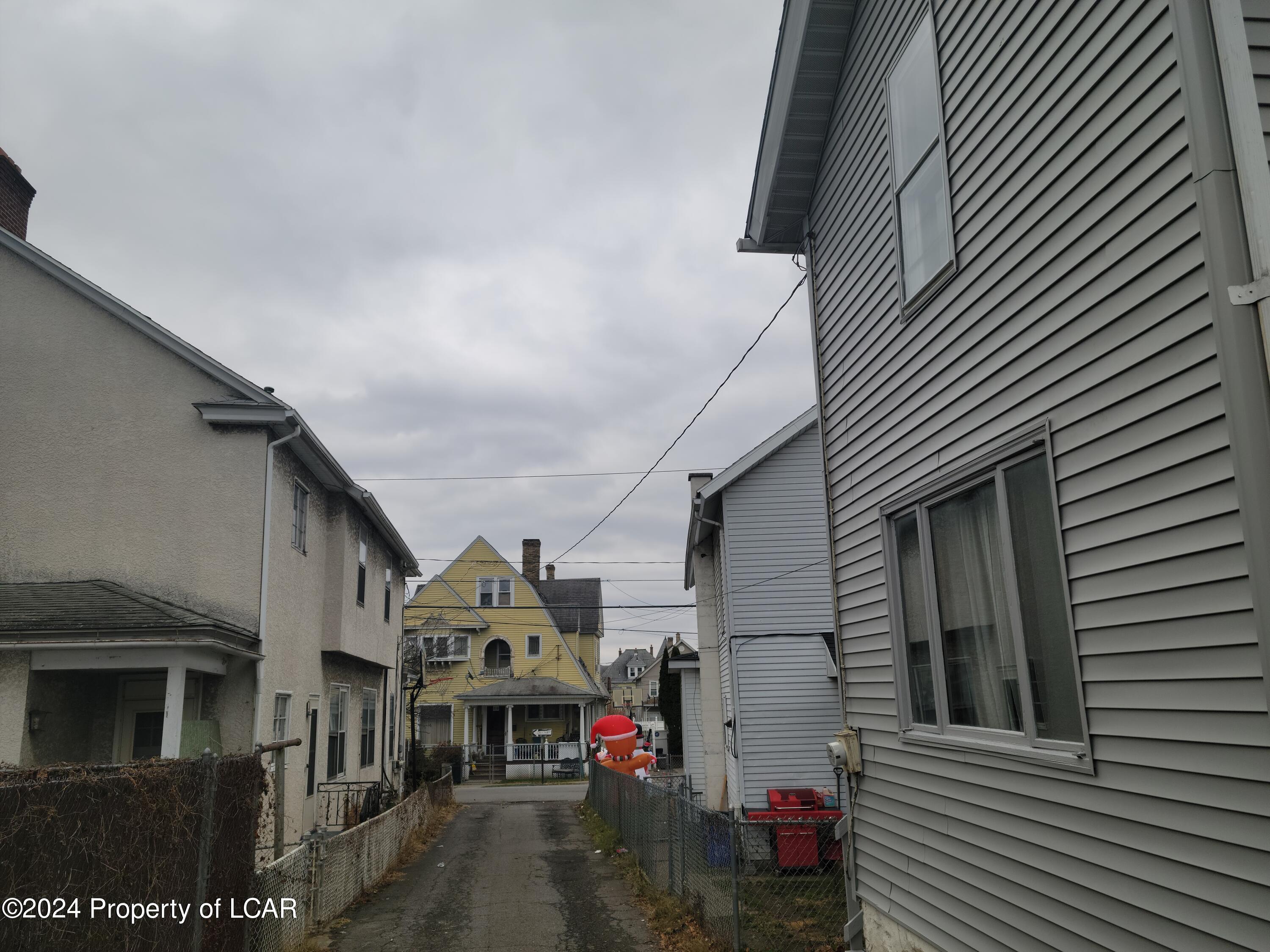 Scranton, Pennsylvania 18504, United States, 8 Bedrooms Bedrooms, ,Residential,Active,65591