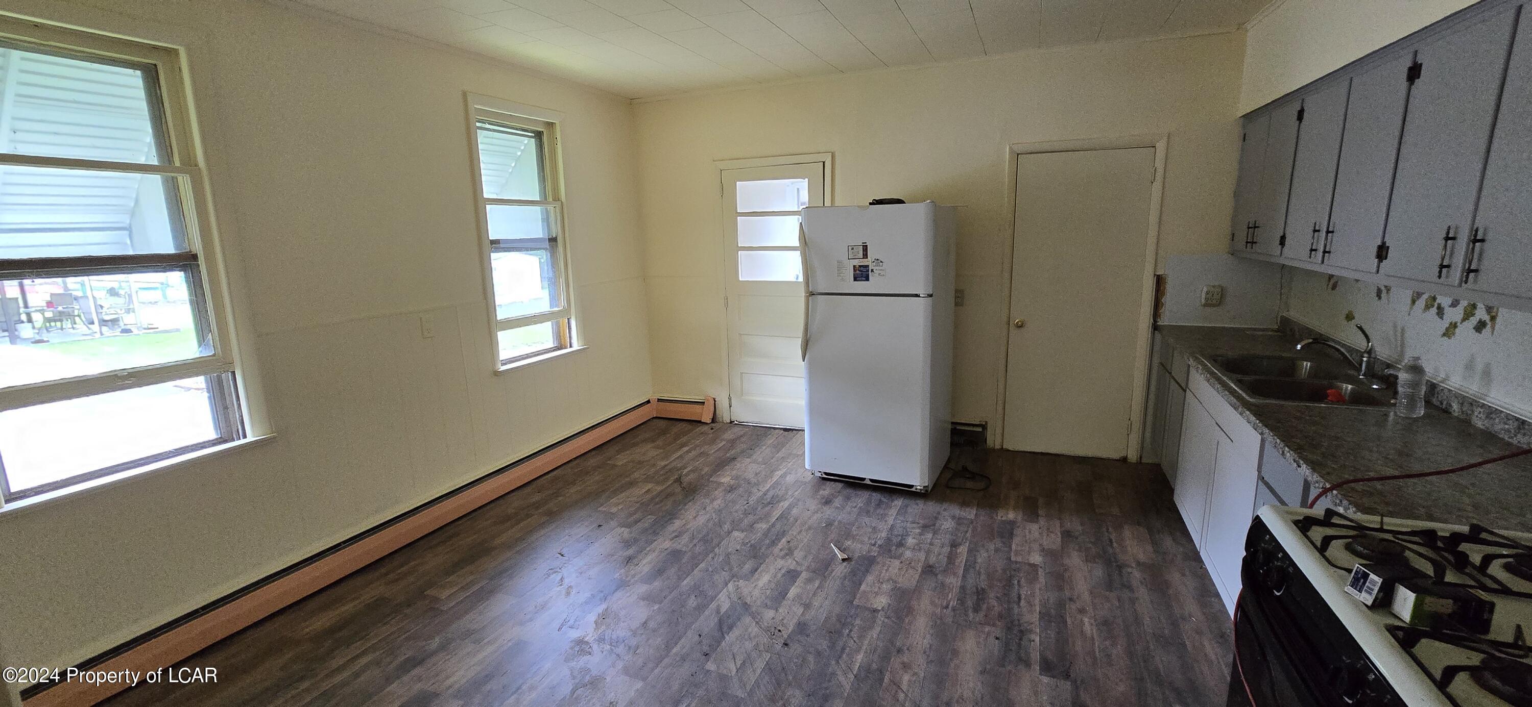 Edwardsville, Pennsylvania 18704, United States, 6 Bedrooms Bedrooms, ,2 BathroomsBathrooms,Residential,Active,54336