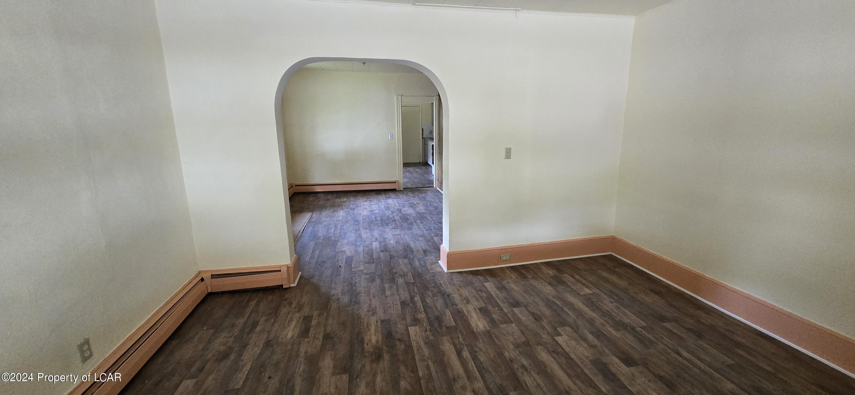 Edwardsville, Pennsylvania 18704, United States, 6 Bedrooms Bedrooms, ,2 BathroomsBathrooms,Residential,Active,54336