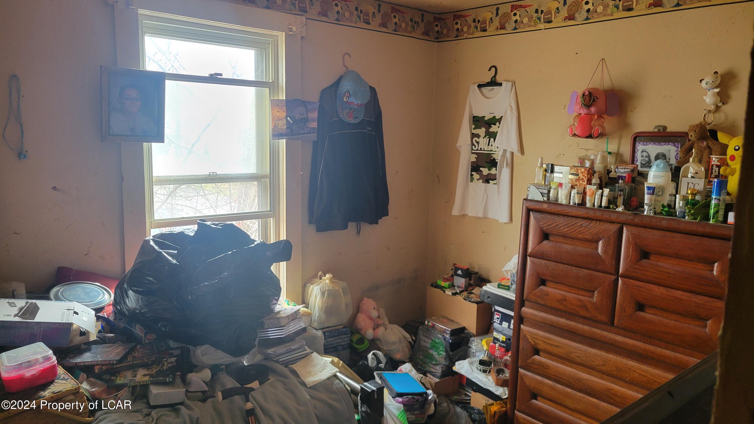 Edwardsville, Pennsylvania 18704, United States, 6 Bedrooms Bedrooms, ,2 BathroomsBathrooms,Residential,Active,54336