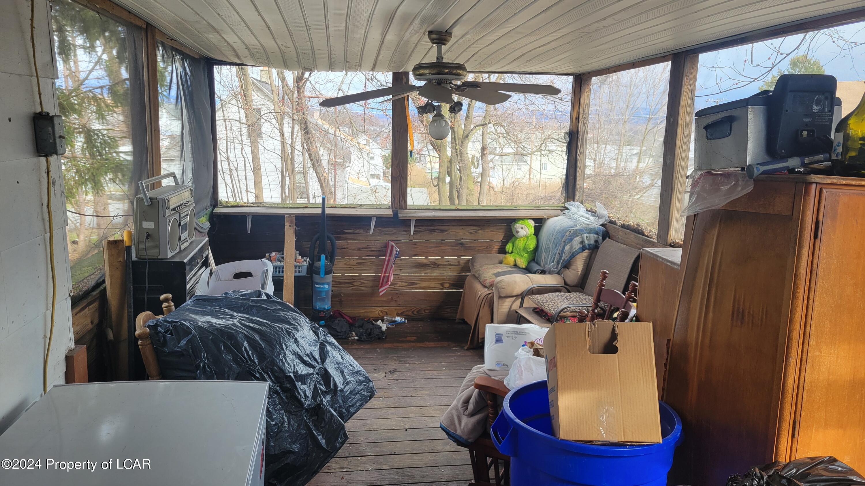 Edwardsville, Pennsylvania 18704, United States, 6 Bedrooms Bedrooms, ,2 BathroomsBathrooms,Residential,Active,54336