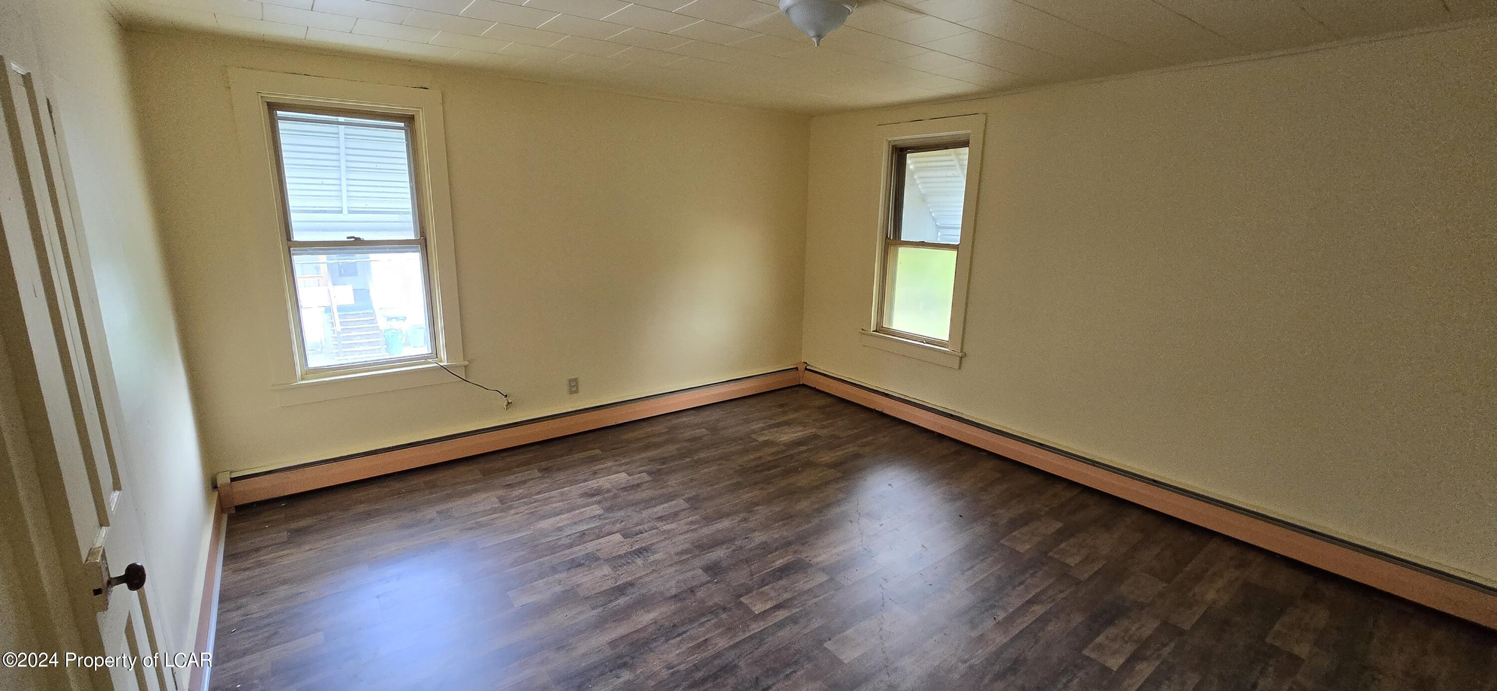 Edwardsville, Pennsylvania 18704, United States, 6 Bedrooms Bedrooms, ,2 BathroomsBathrooms,Residential,Active,54336