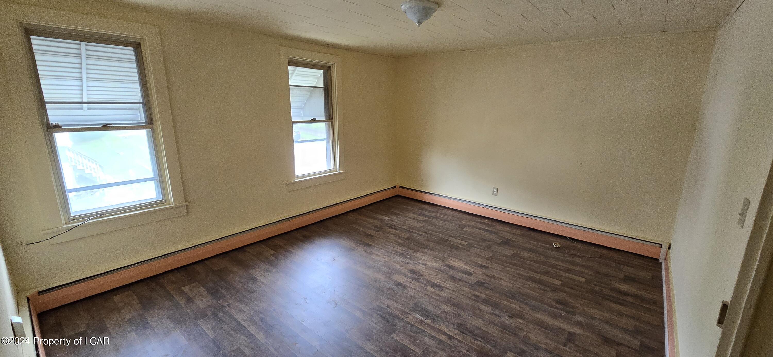 Edwardsville, Pennsylvania 18704, United States, 6 Bedrooms Bedrooms, ,2 BathroomsBathrooms,Residential,Active,54336