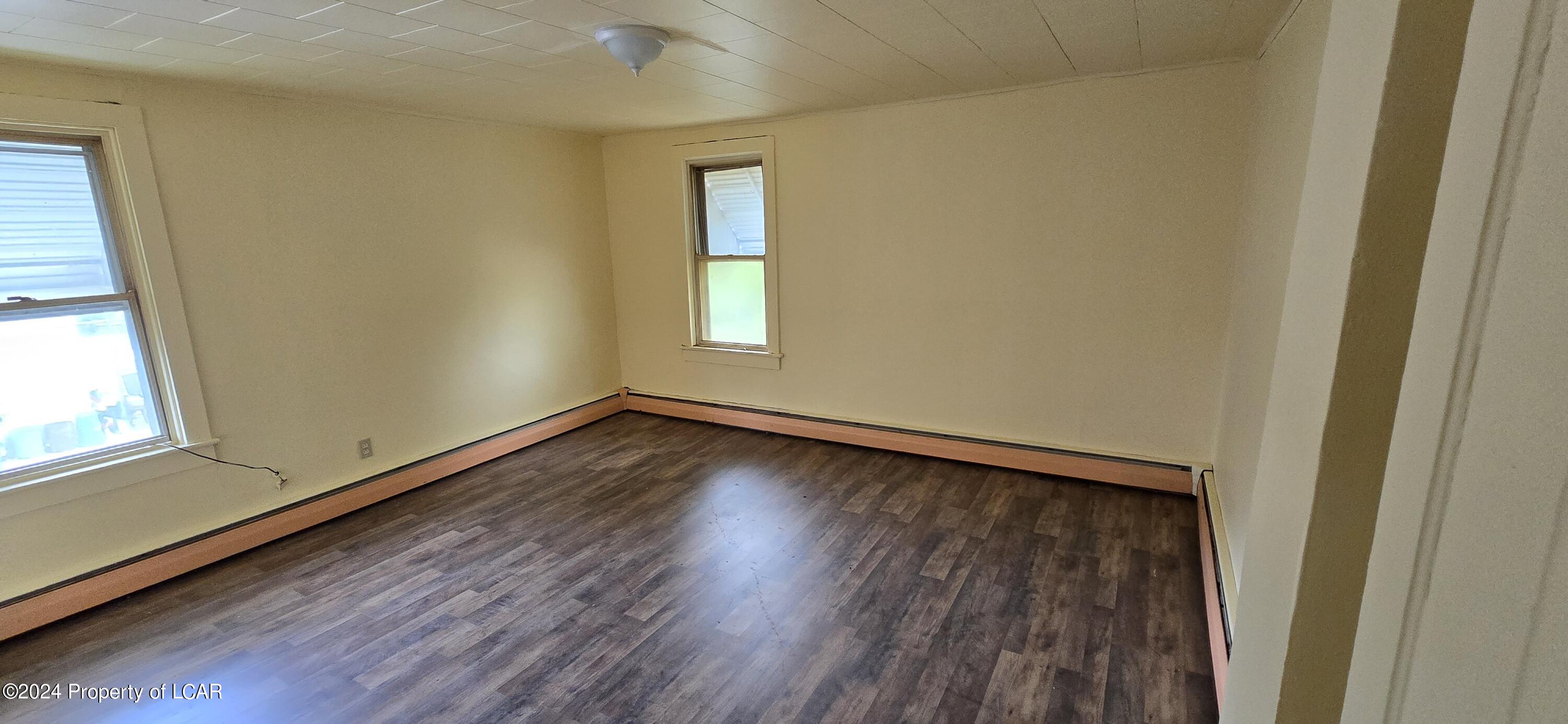 Edwardsville, Pennsylvania 18704, United States, 6 Bedrooms Bedrooms, ,2 BathroomsBathrooms,Residential,Active,54336