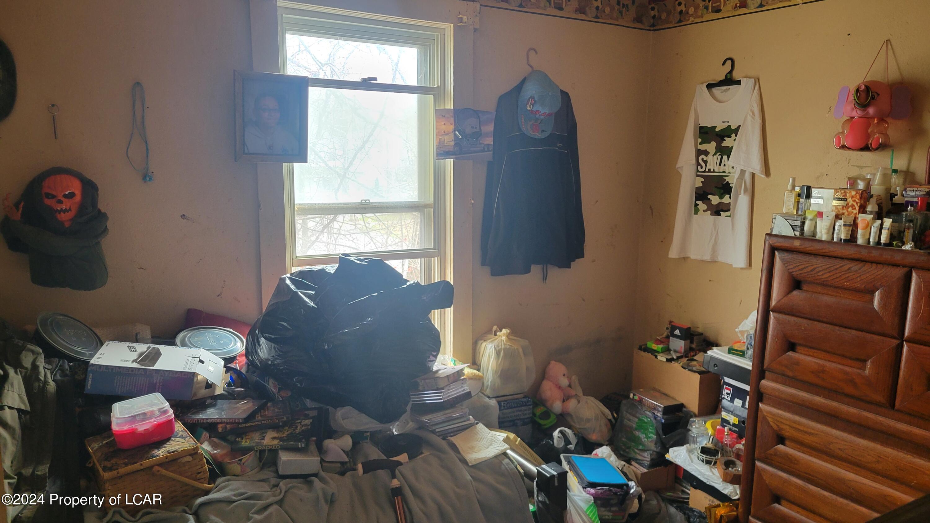 Edwardsville, Pennsylvania 18704, United States, 6 Bedrooms Bedrooms, ,2 BathroomsBathrooms,Residential,Active,54336