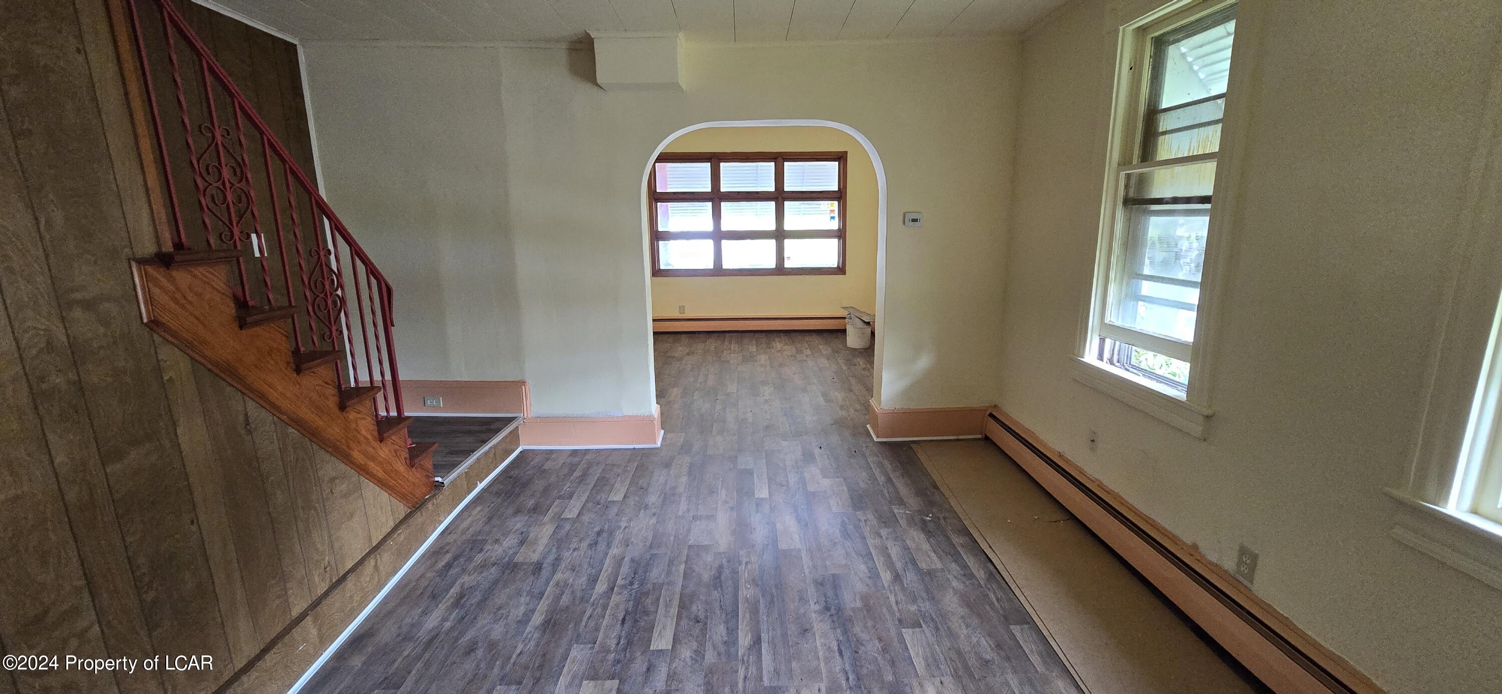 Edwardsville, Pennsylvania 18704, United States, 6 Bedrooms Bedrooms, ,2 BathroomsBathrooms,Residential,Active,54336