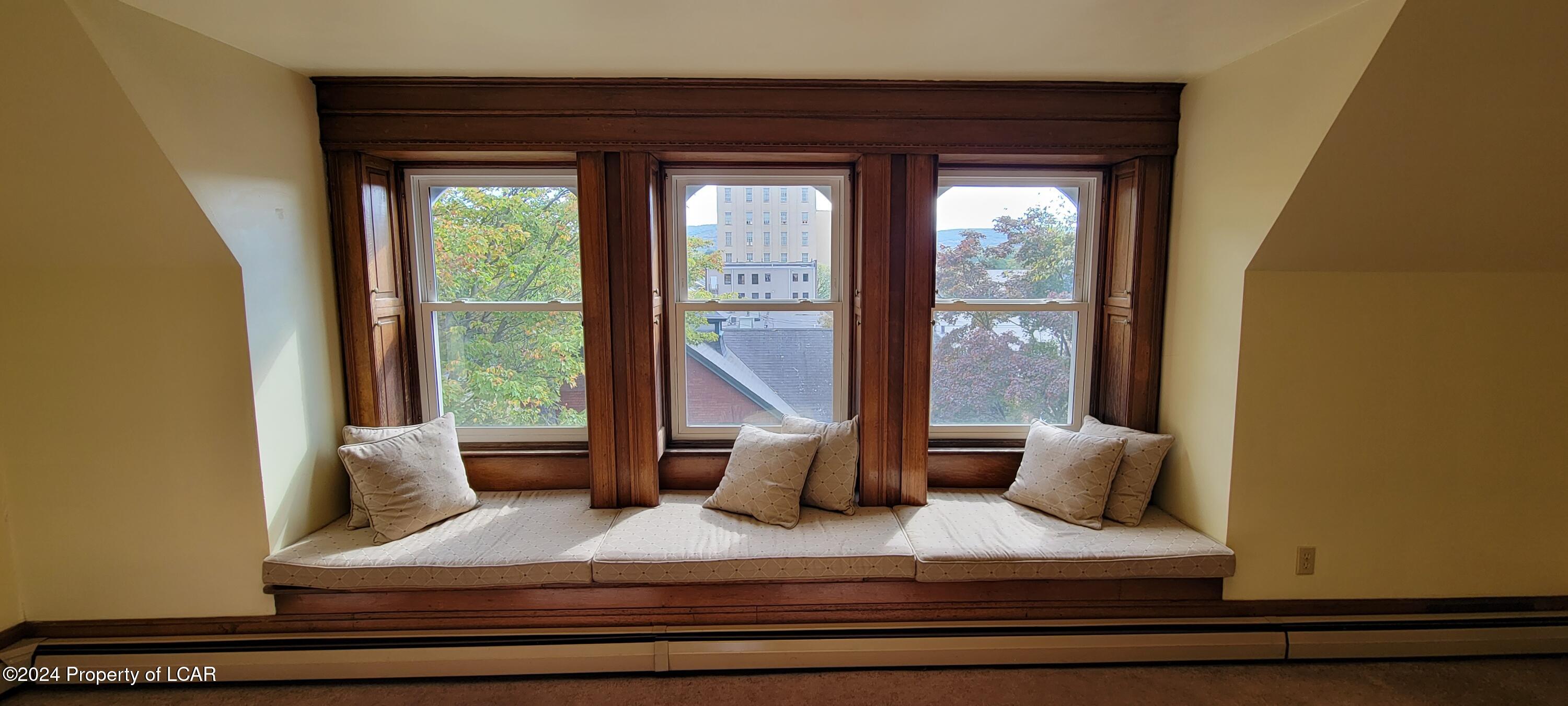 Wilkes-Barre, Pennsylvania 18702, United States, 3 Bedrooms Bedrooms, ,1 BathroomBathrooms,Residential,Active,31734