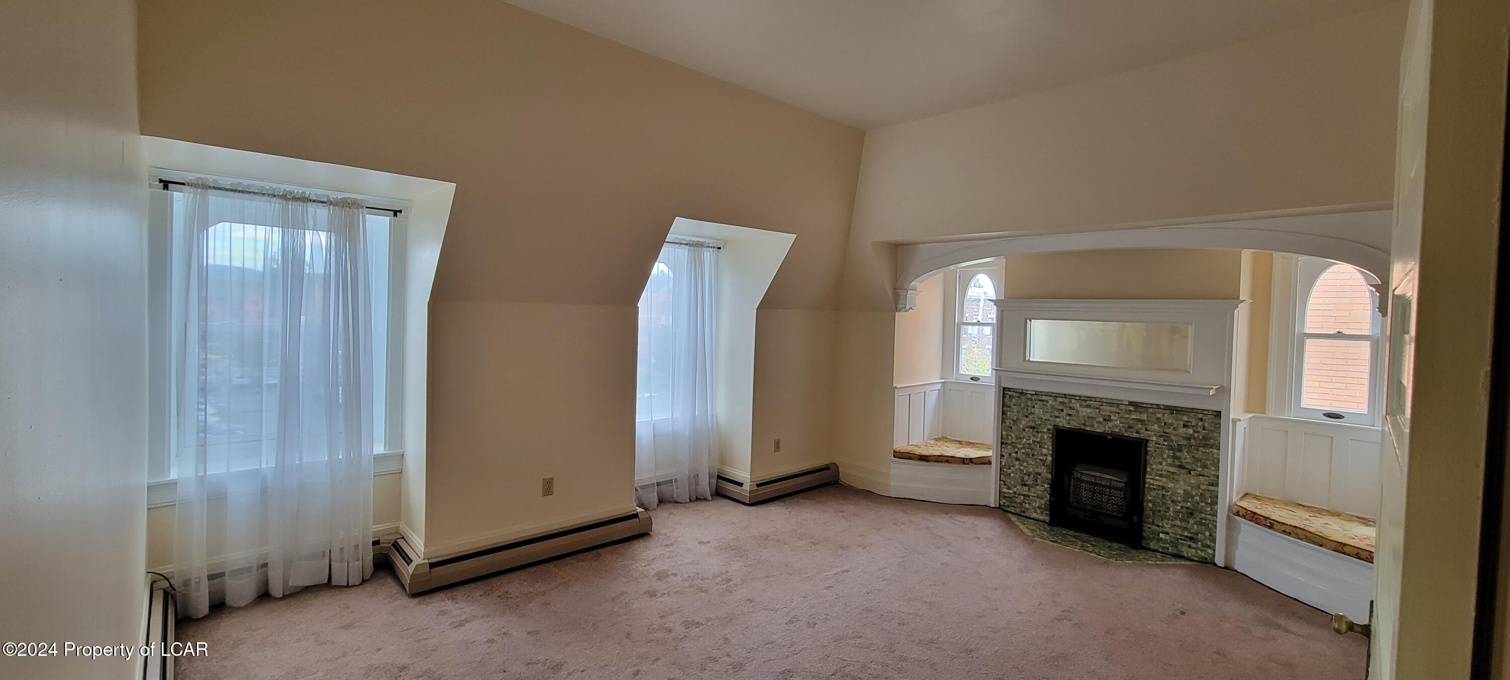 Wilkes-Barre, Pennsylvania 18702, United States, 3 Bedrooms Bedrooms, ,1 BathroomBathrooms,Residential,Active,31734