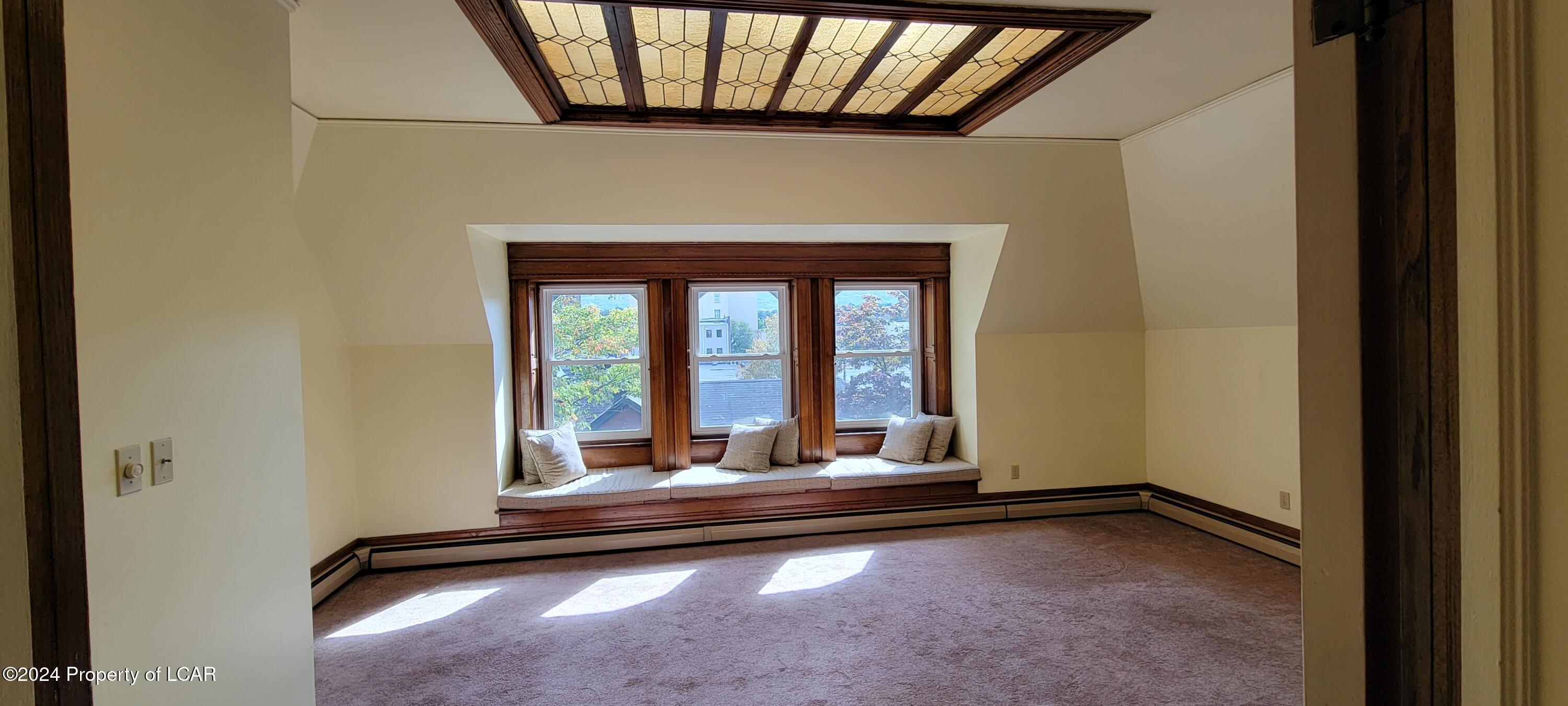 Wilkes-Barre, Pennsylvania 18702, United States, 3 Bedrooms Bedrooms, ,1 BathroomBathrooms,Residential,Active,31734