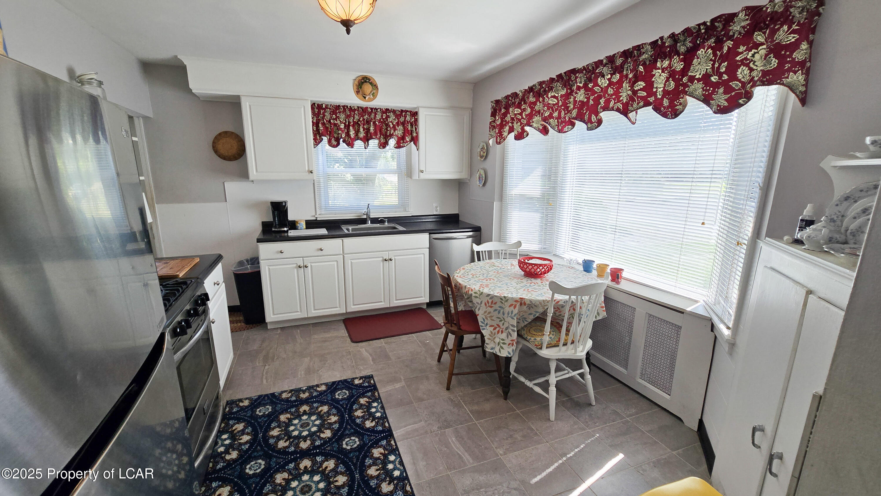 Old Forge, Pennsylvania 18518, United States, 2 Bedrooms Bedrooms, ,1 BathroomBathrooms,Residential,Active,190230