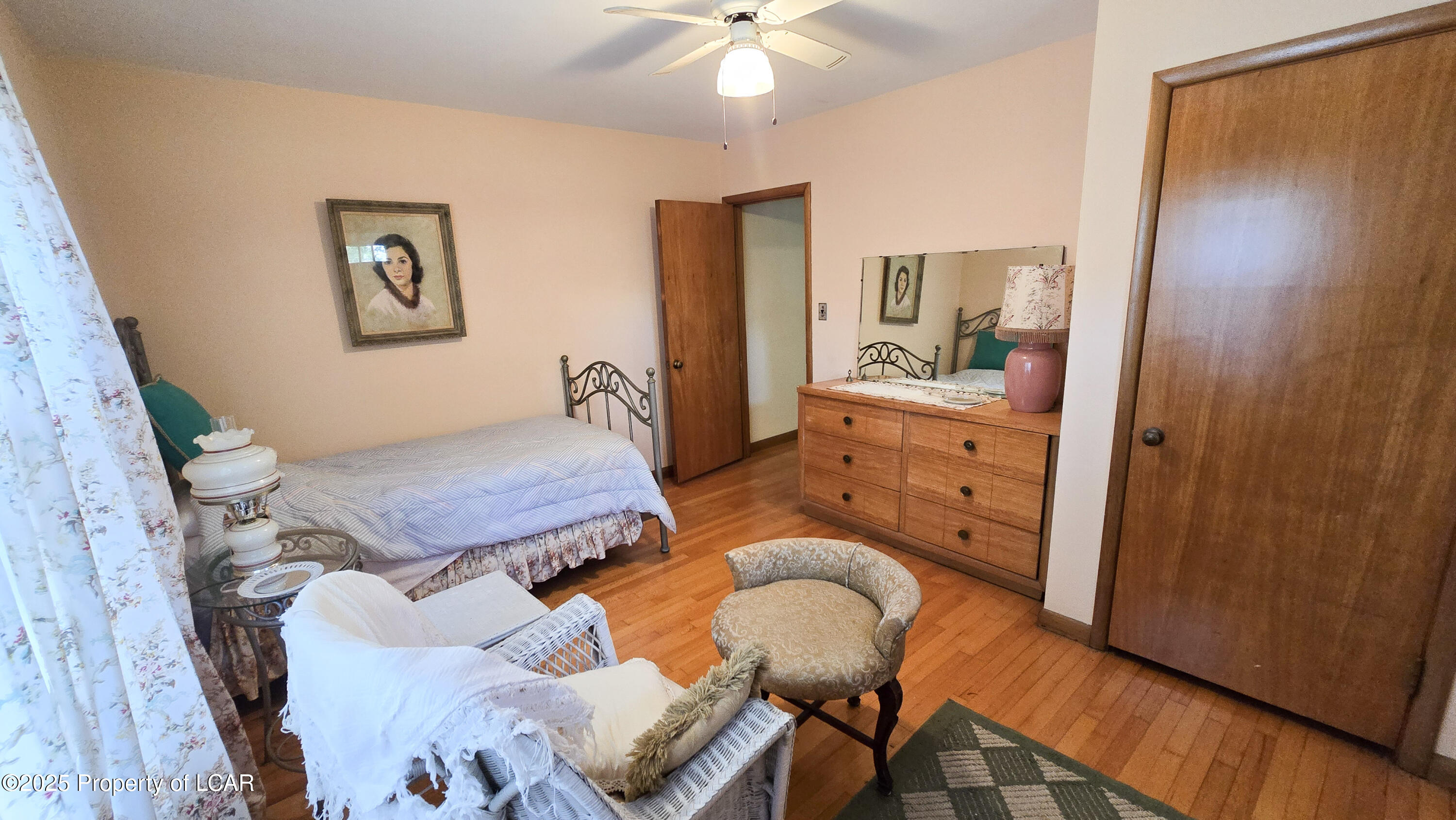 Old Forge, Pennsylvania 18518, United States, 2 Bedrooms Bedrooms, ,1 BathroomBathrooms,Residential,Active,190230