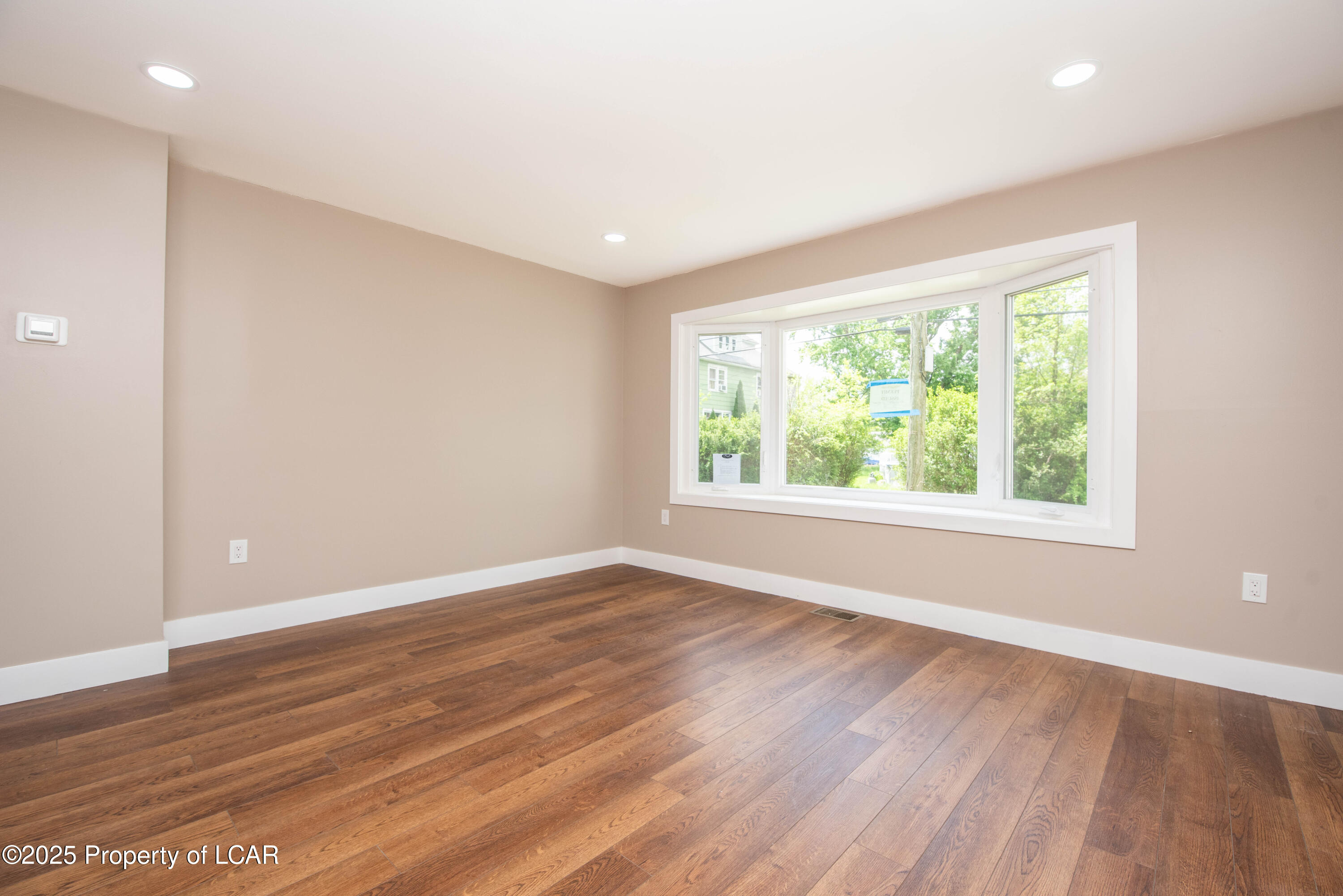 122 W Flat Road, Plymouth, Pennsylvania image 6