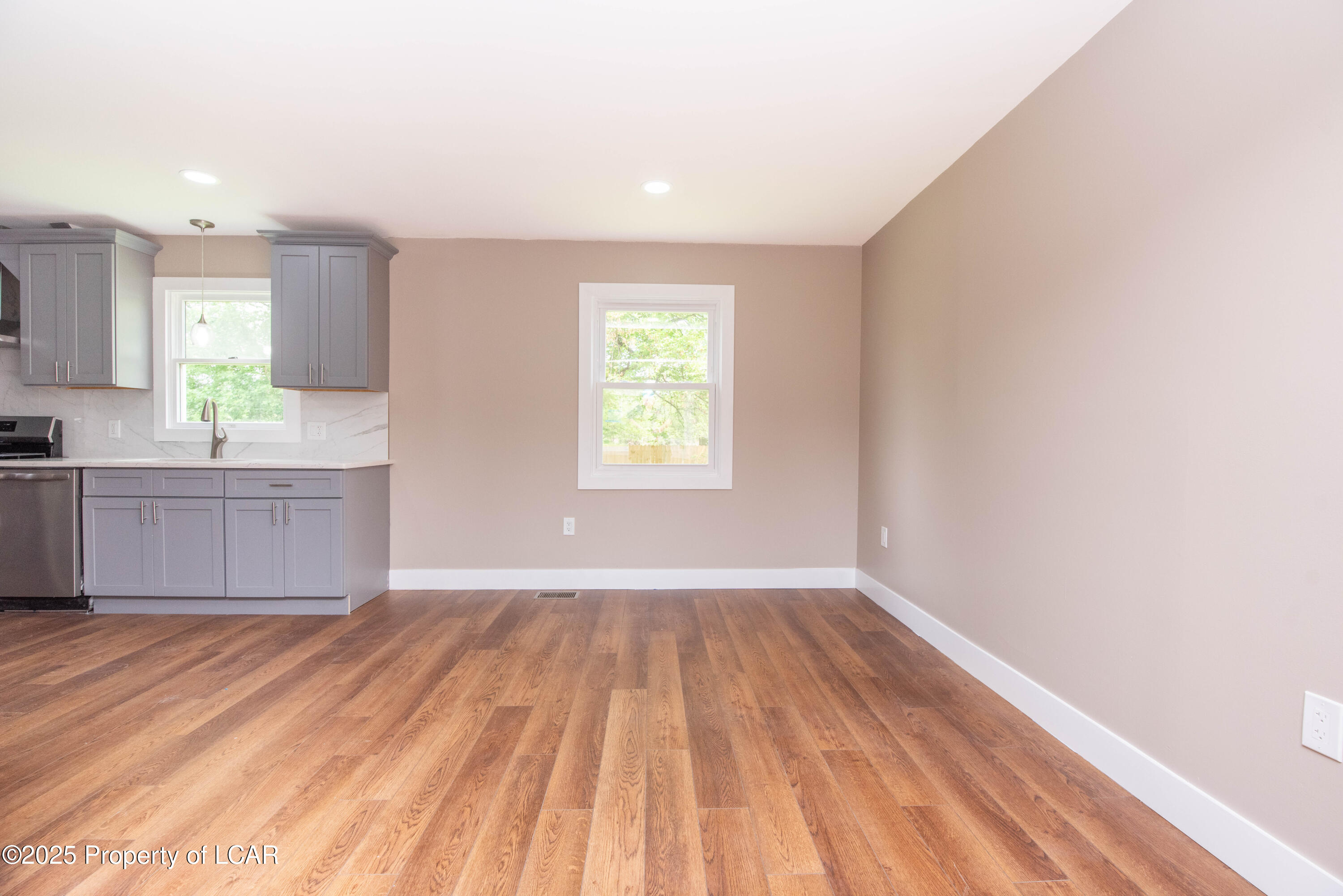 122 W Flat Road, Plymouth, Pennsylvania image 11