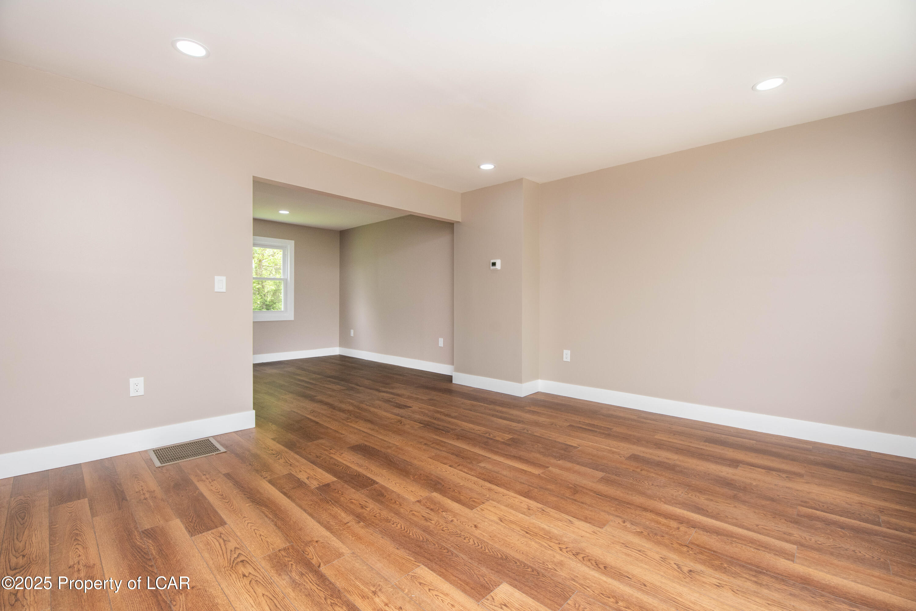 122 W Flat Road, Plymouth, Pennsylvania image 9
