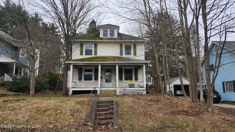 Homes For Sale - 142 Franklin Street<br/> Luzerne County, Dallas, PA 18612