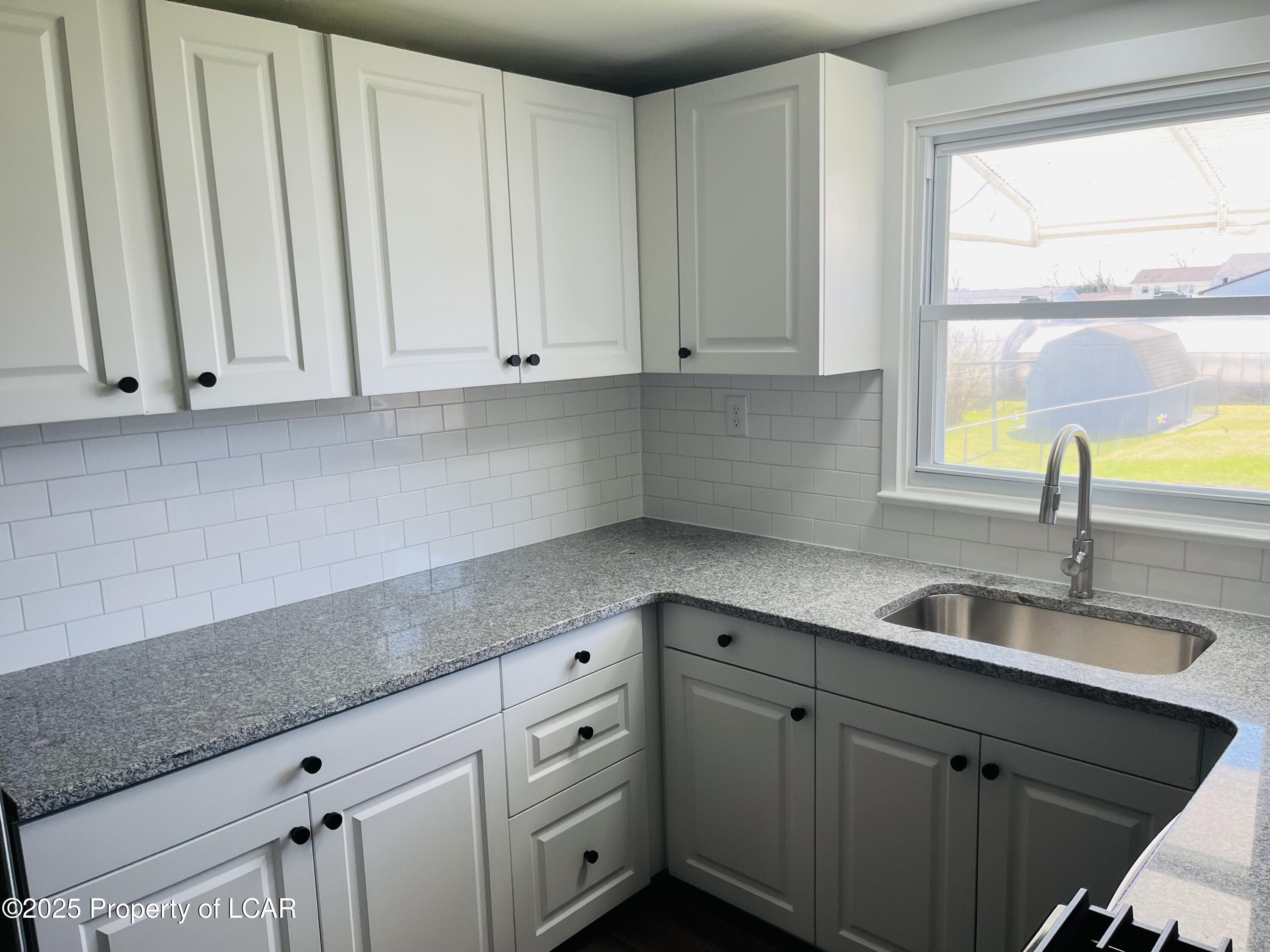 17 Clinton Street St, Swoyersville, Idaho image 9