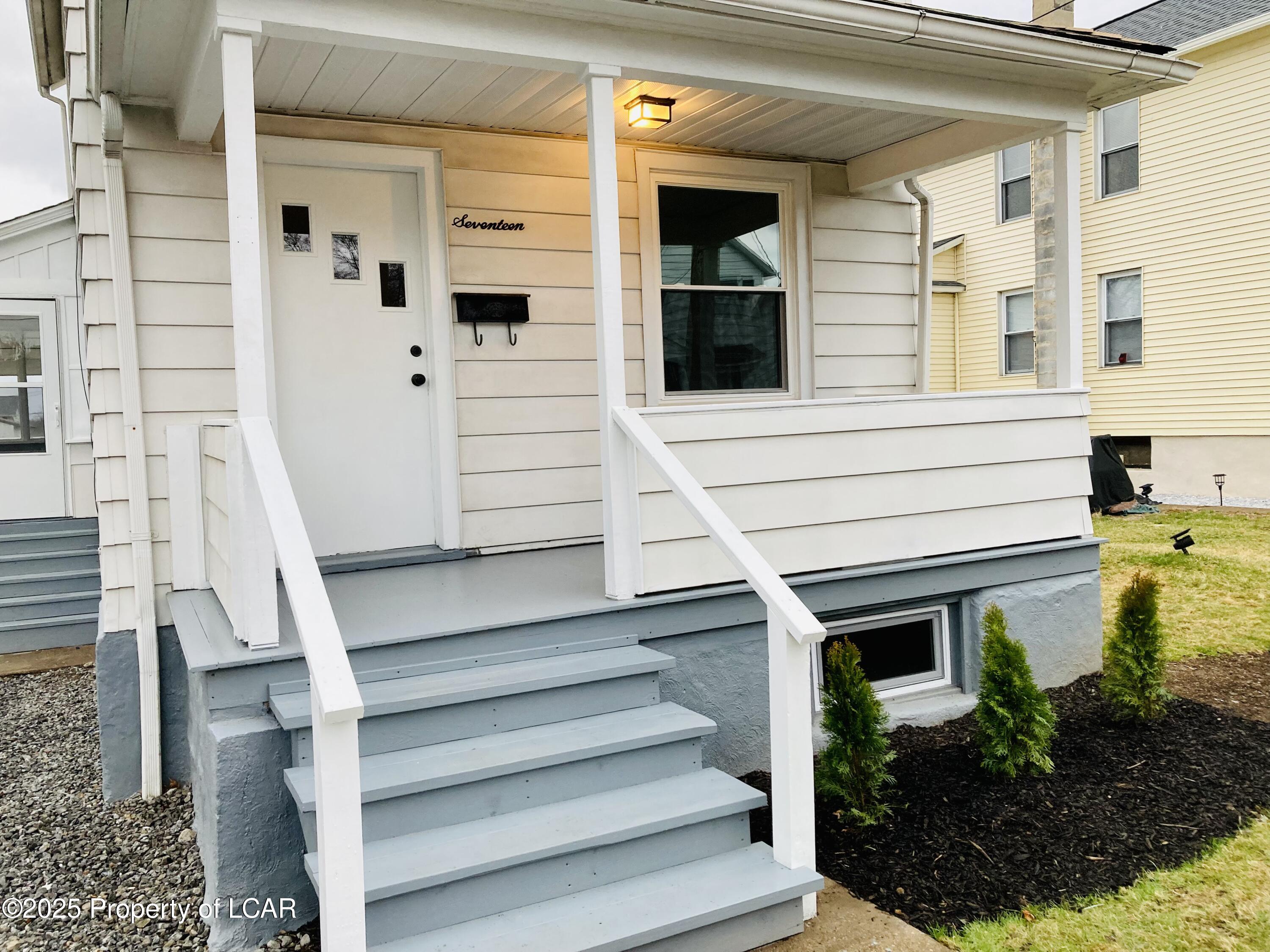 17 Clinton Street St, Swoyersville, Idaho image 31