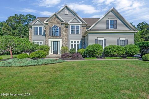 Homes For Sale - 1012 Woodberry Drive<br/> Mountain Top, PA 18707