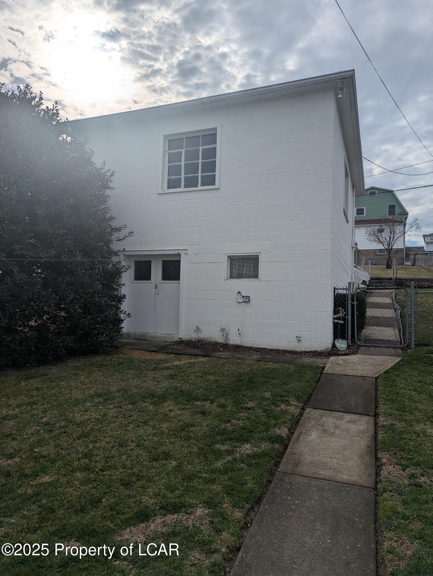 379 Washington Street, Nanticoke, Pennsylvania image 3