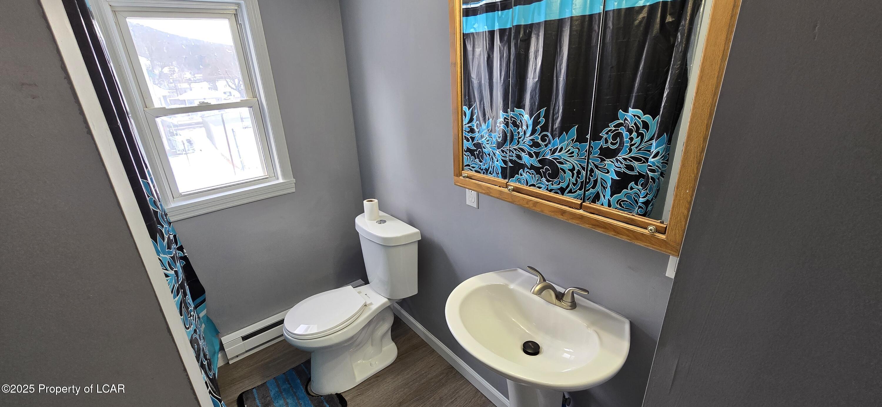 Mocanaqua, Pennsylvania 18655, United States, 3 Bedrooms Bedrooms, ,1 BathroomBathrooms,Residential,Active,15041