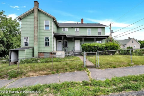 Homes For Rent - 127 1/2 Garfield Avenue<br/> Scranton, PA 18504