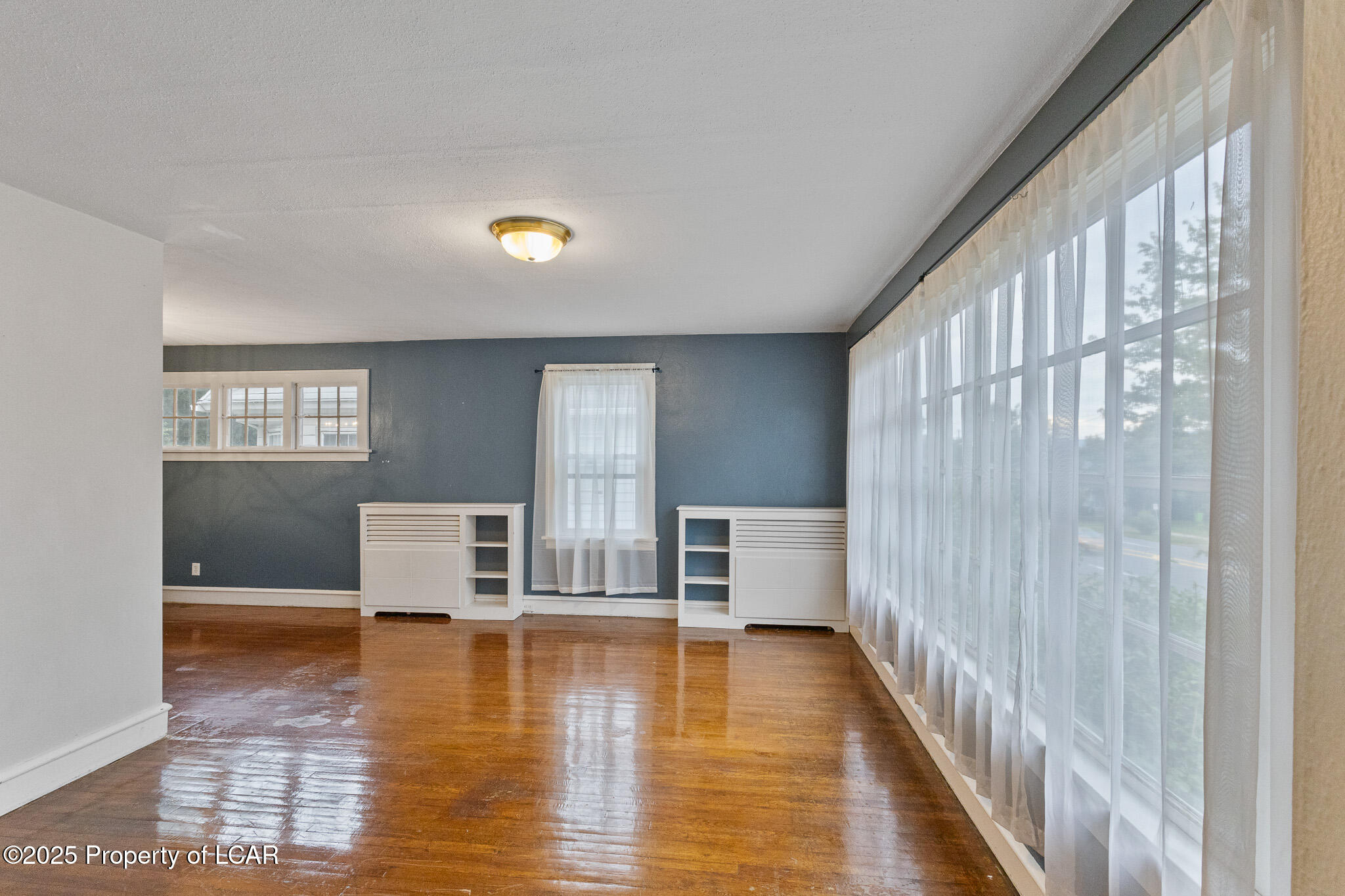 Forty Fort, Pennsylvania 18704, United States, 6 Bedrooms Bedrooms, ,4 BathroomsBathrooms,Residential,Pending,218275