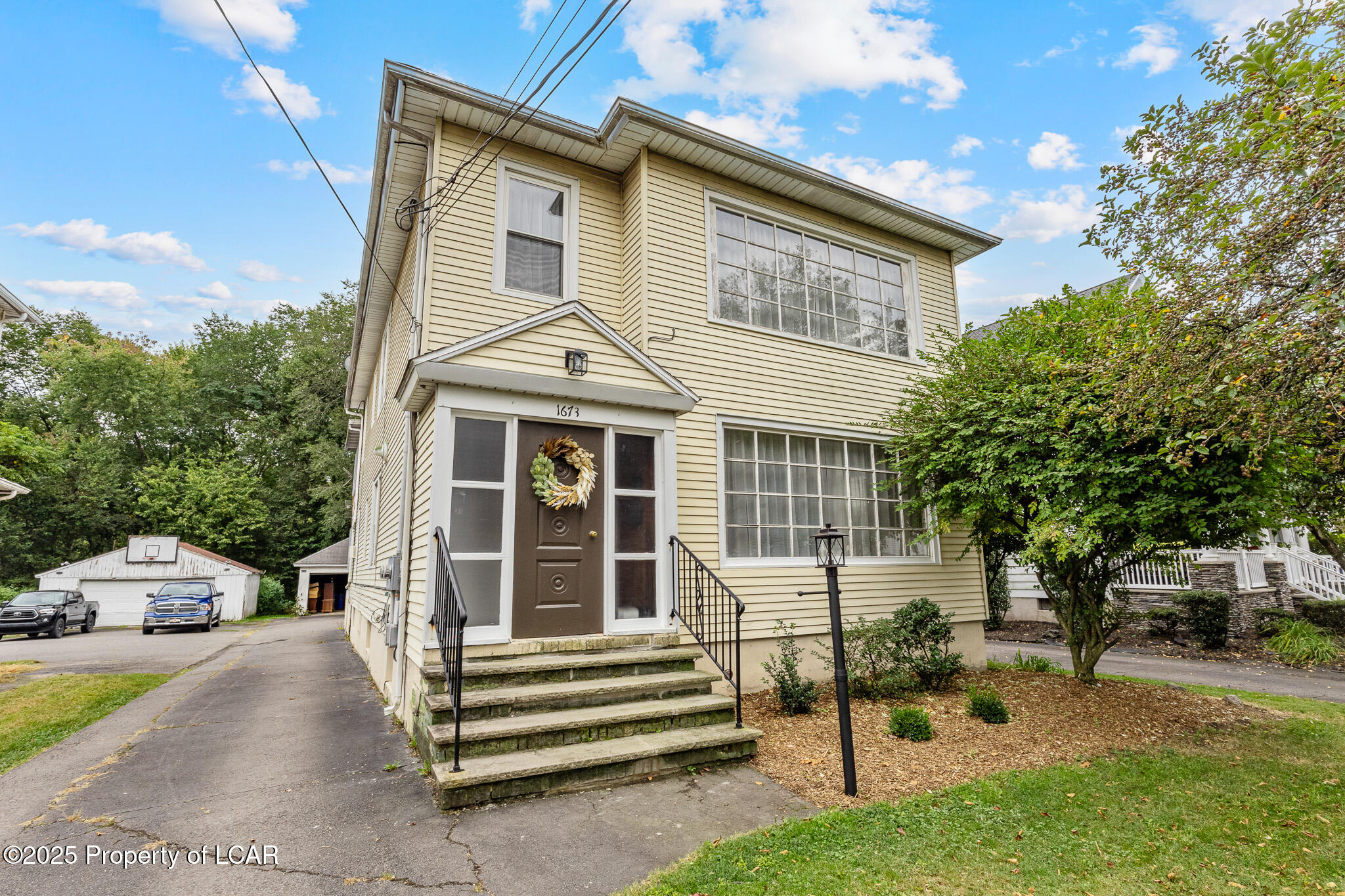 Forty Fort, Pennsylvania 18704, United States, 6 Bedrooms Bedrooms, ,4 BathroomsBathrooms,Residential,Pending,218275