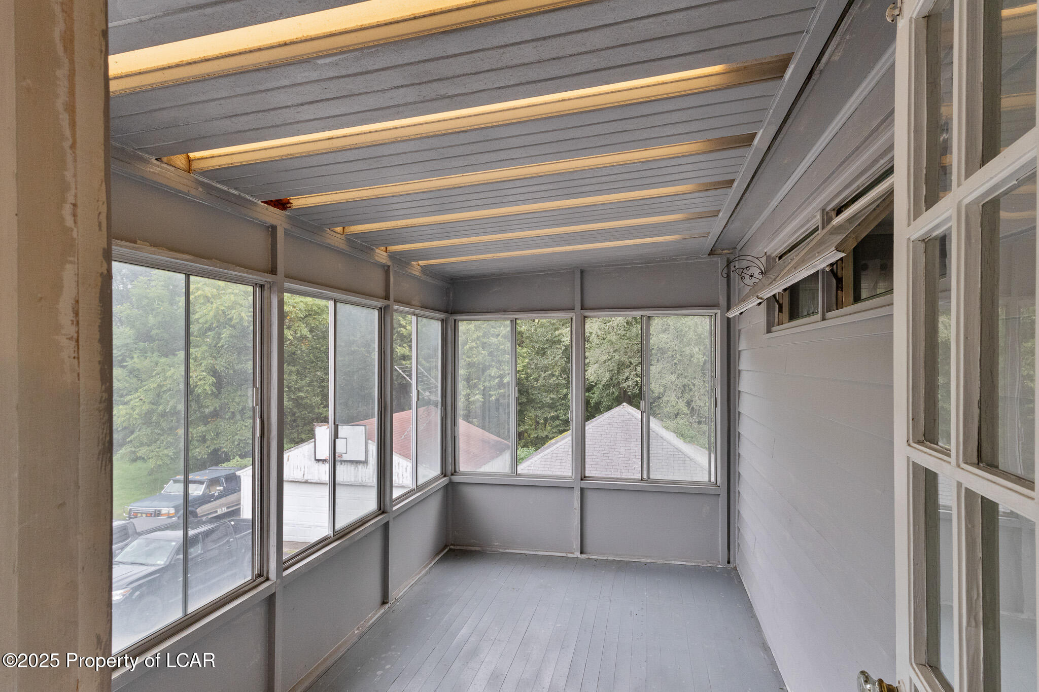 Forty Fort, Pennsylvania 18704, United States, 6 Bedrooms Bedrooms, ,4 BathroomsBathrooms,Residential,Pending,218275