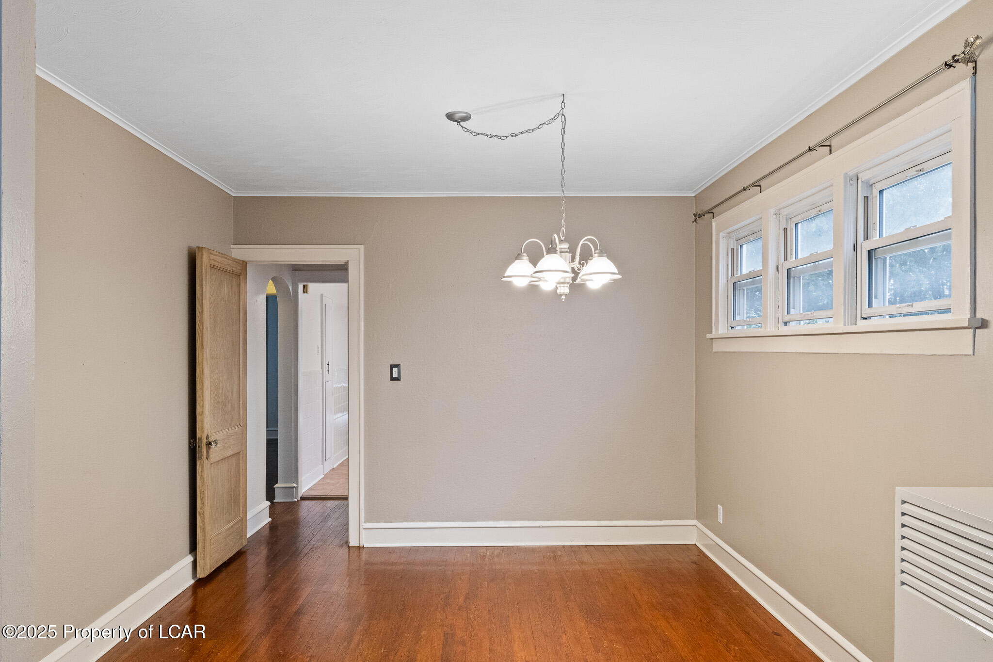 Forty Fort, Pennsylvania 18704, United States, 6 Bedrooms Bedrooms, ,4 BathroomsBathrooms,Residential,Pending,218275