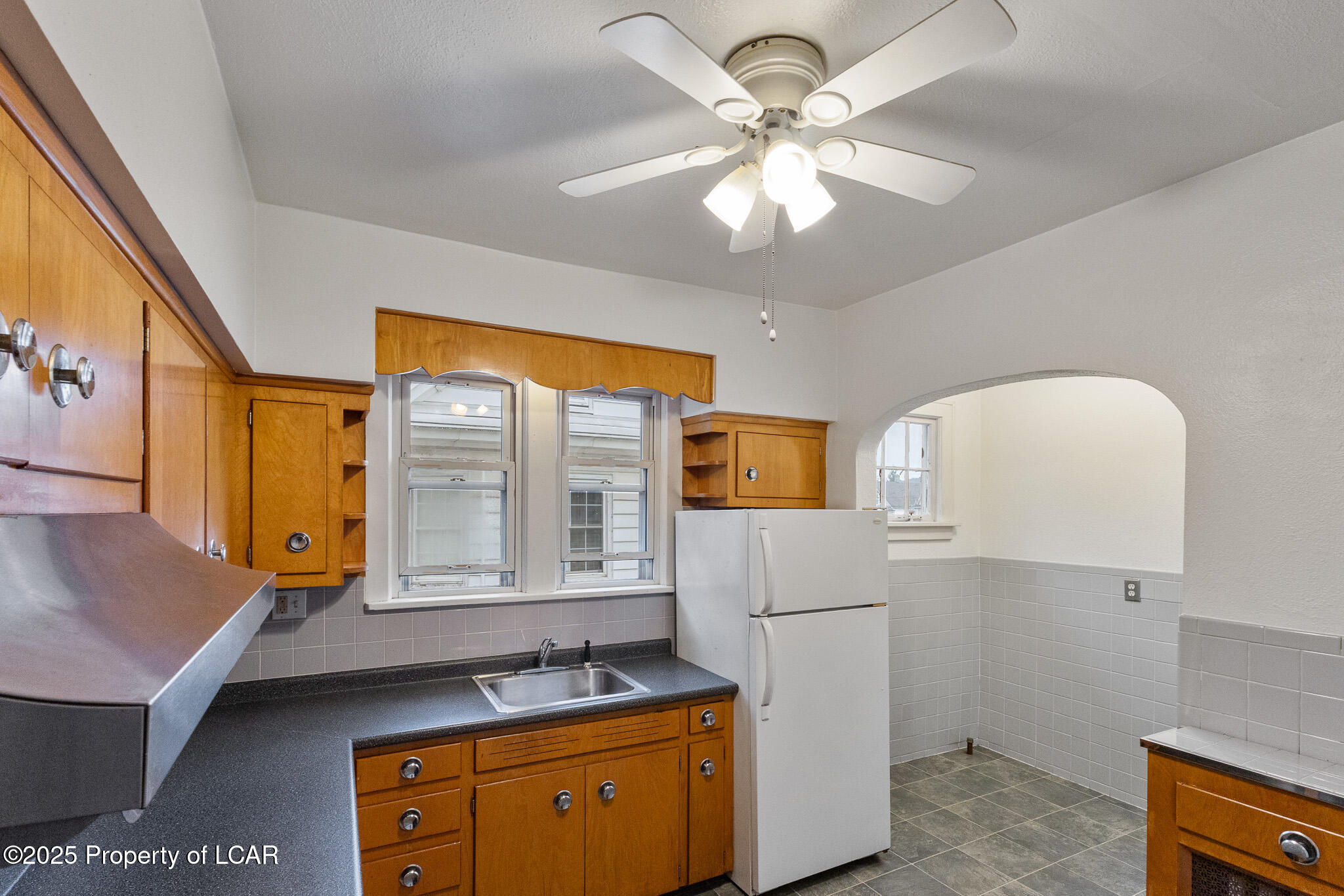 Forty Fort, Pennsylvania 18704, United States, 6 Bedrooms Bedrooms, ,4 BathroomsBathrooms,Residential,Pending,218275