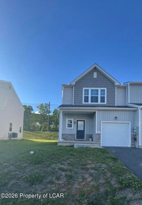 Homes For Sale - 861 Champions Drive Dr<br/> Drums, PA 18222
