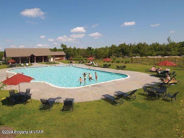 Algonquin Drive, Hazleton, Pennsylvania image 6