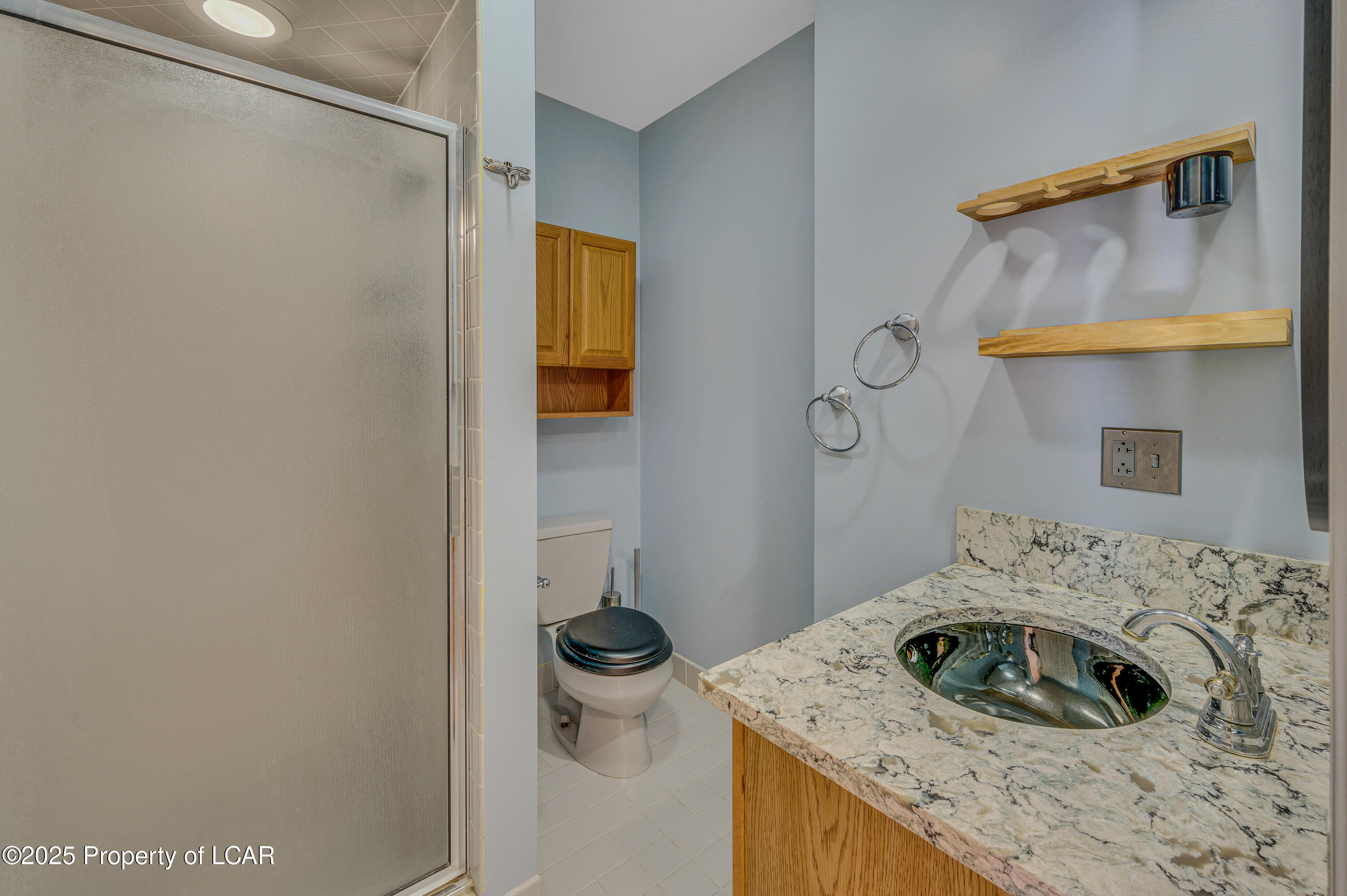 222 S Hillside Drive, Dallas, Pennsylvania image 17