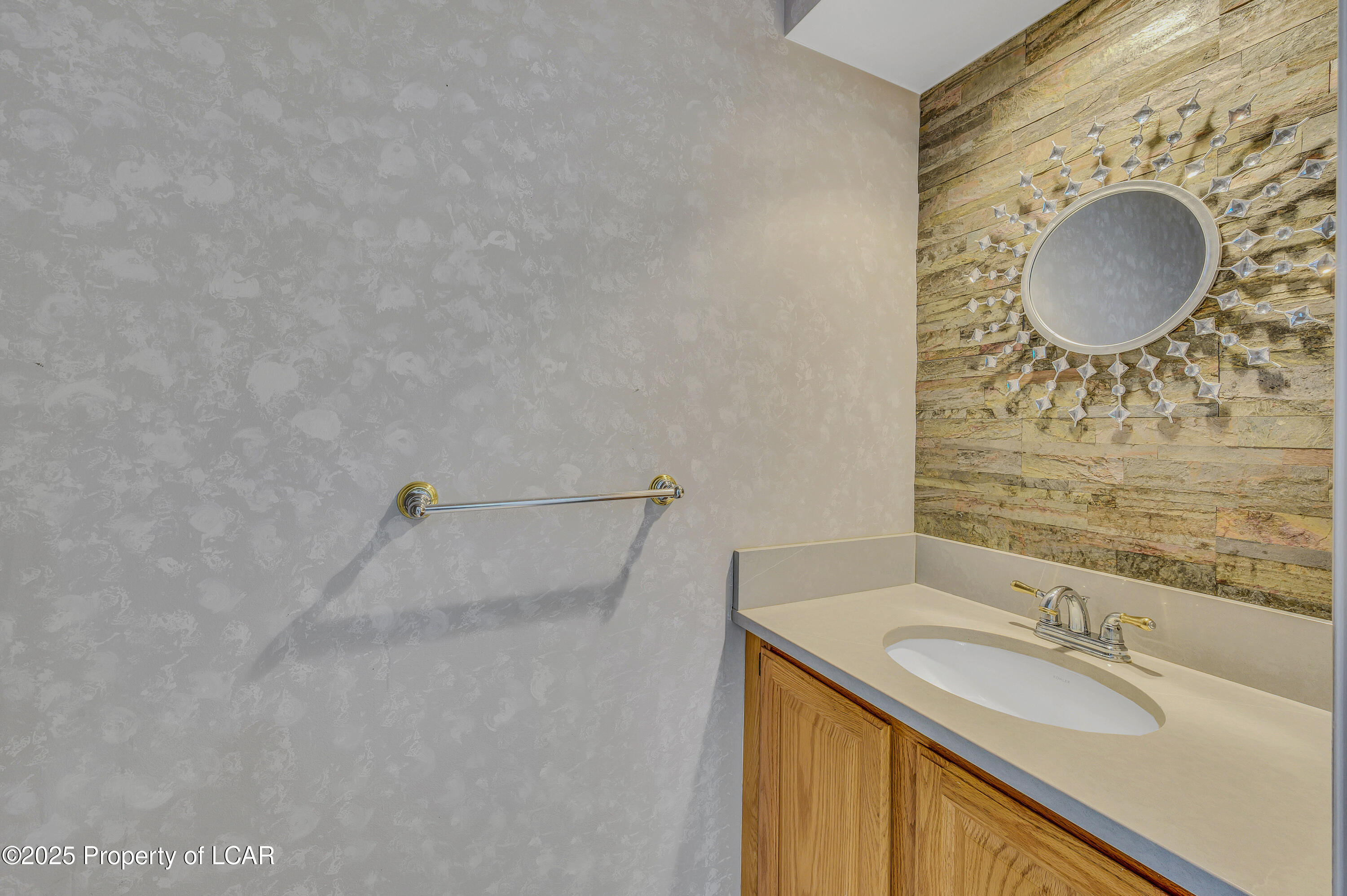 222 S Hillside Drive, Dallas, Pennsylvania image 11