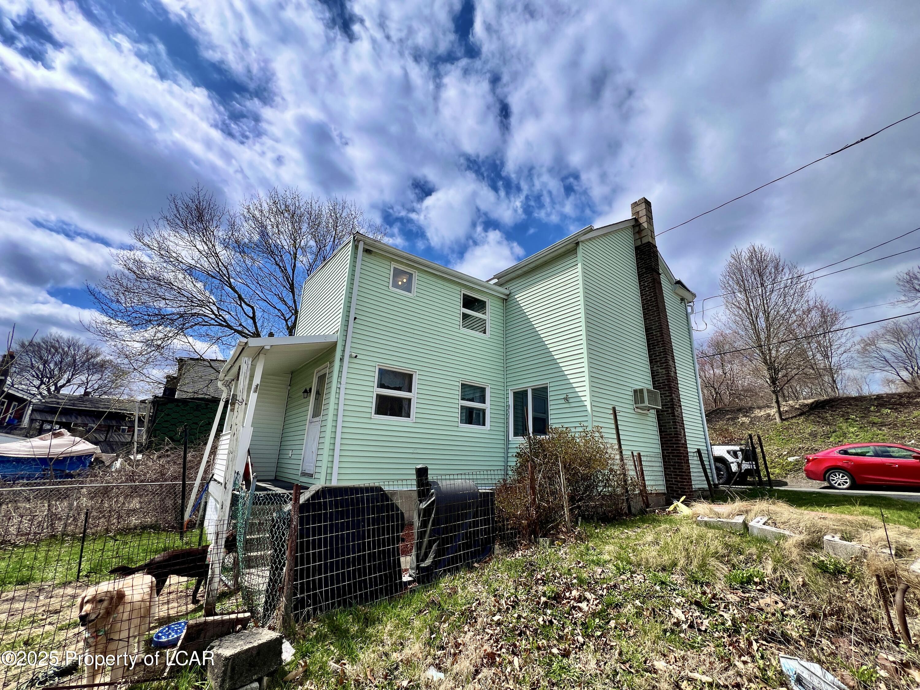 828 Railroad Street, Mahanoy City, Pennsylvania image 4