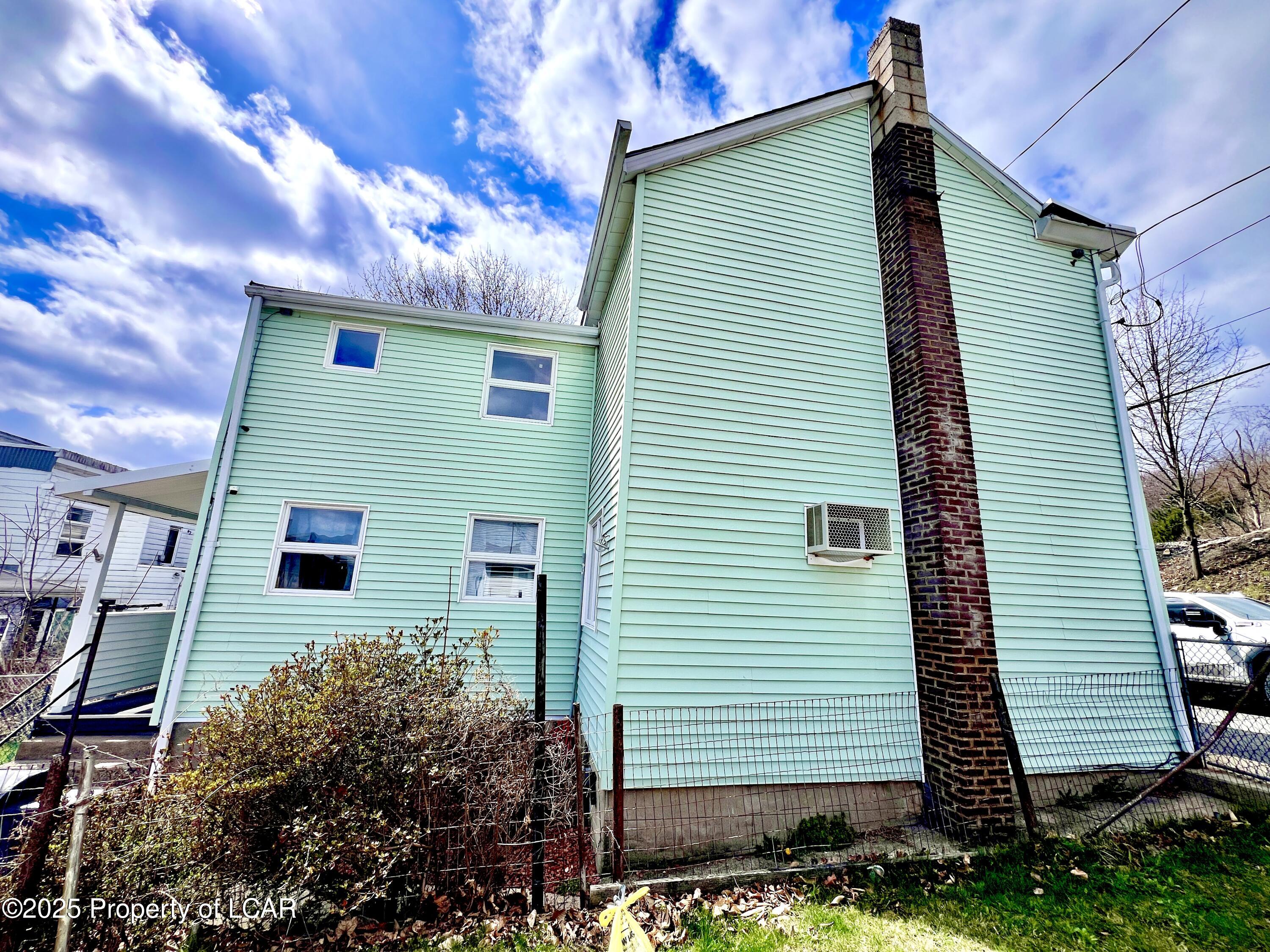 828 Railroad Street, Mahanoy City, Pennsylvania image 3
