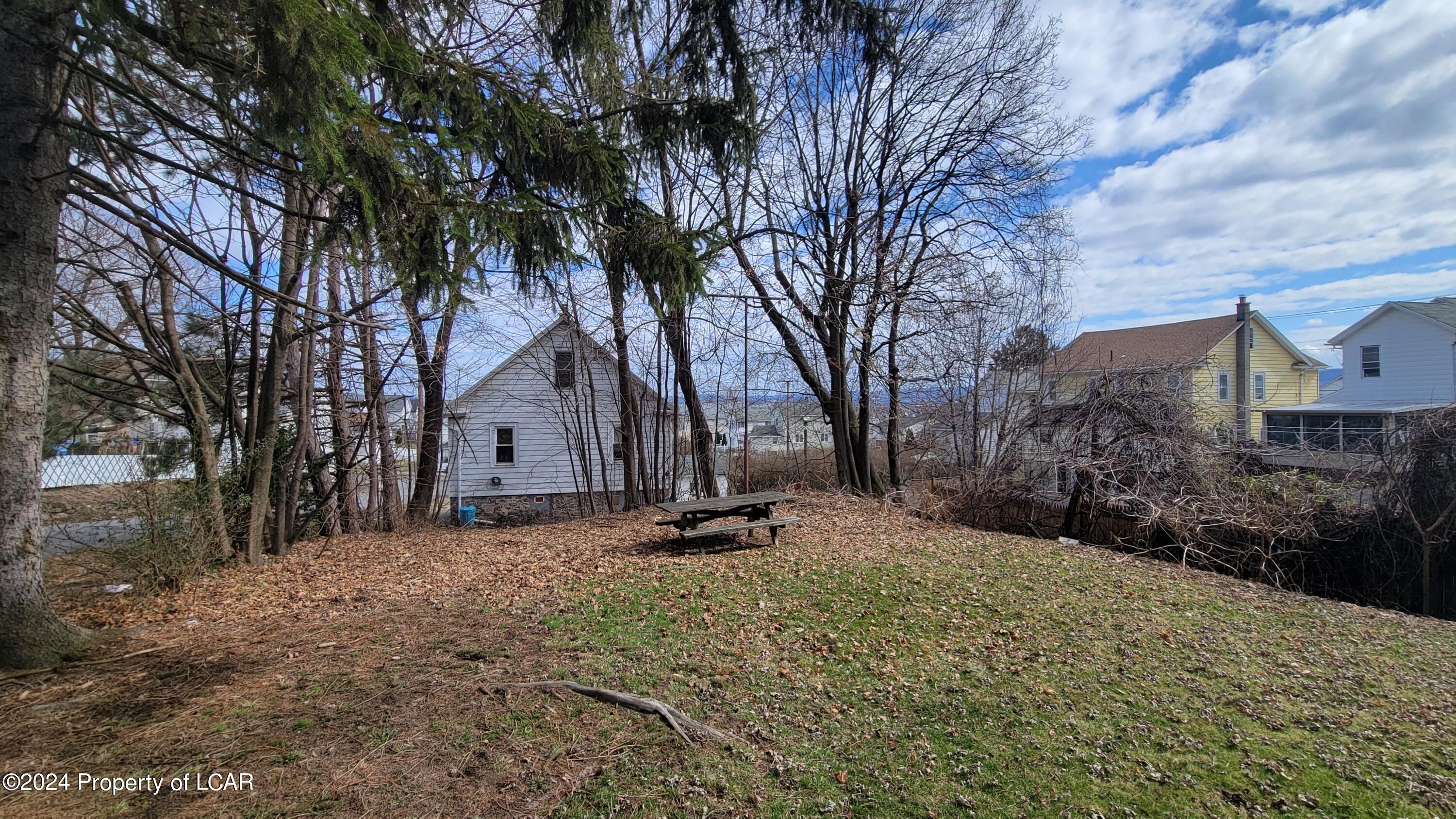 Edwardsville, Pennsylvania 18704, United States, 6 Bedrooms Bedrooms, ,Residential,Active,63319