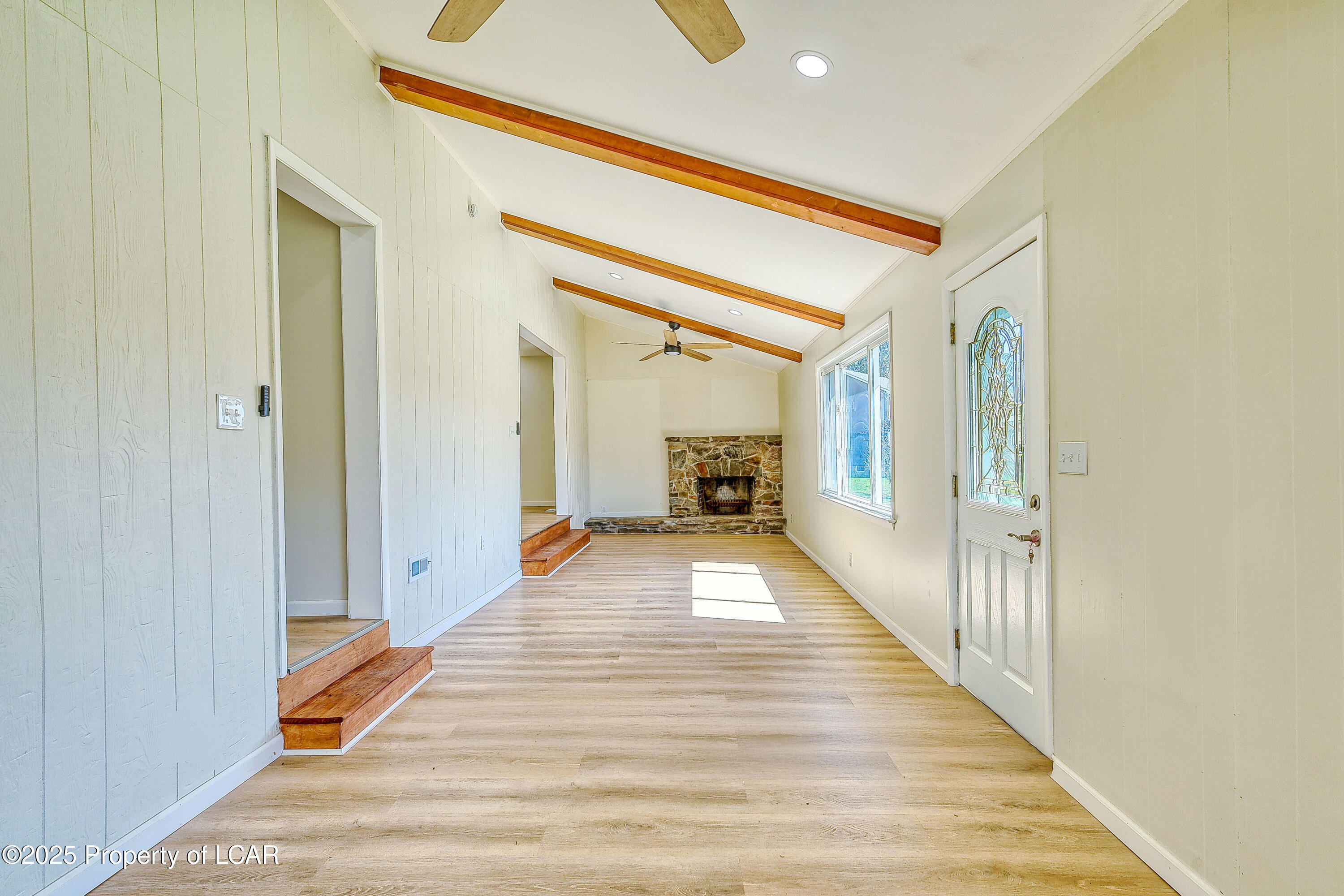 1501 Laurel Lakes Drive, Mountain Top, Idaho image 3