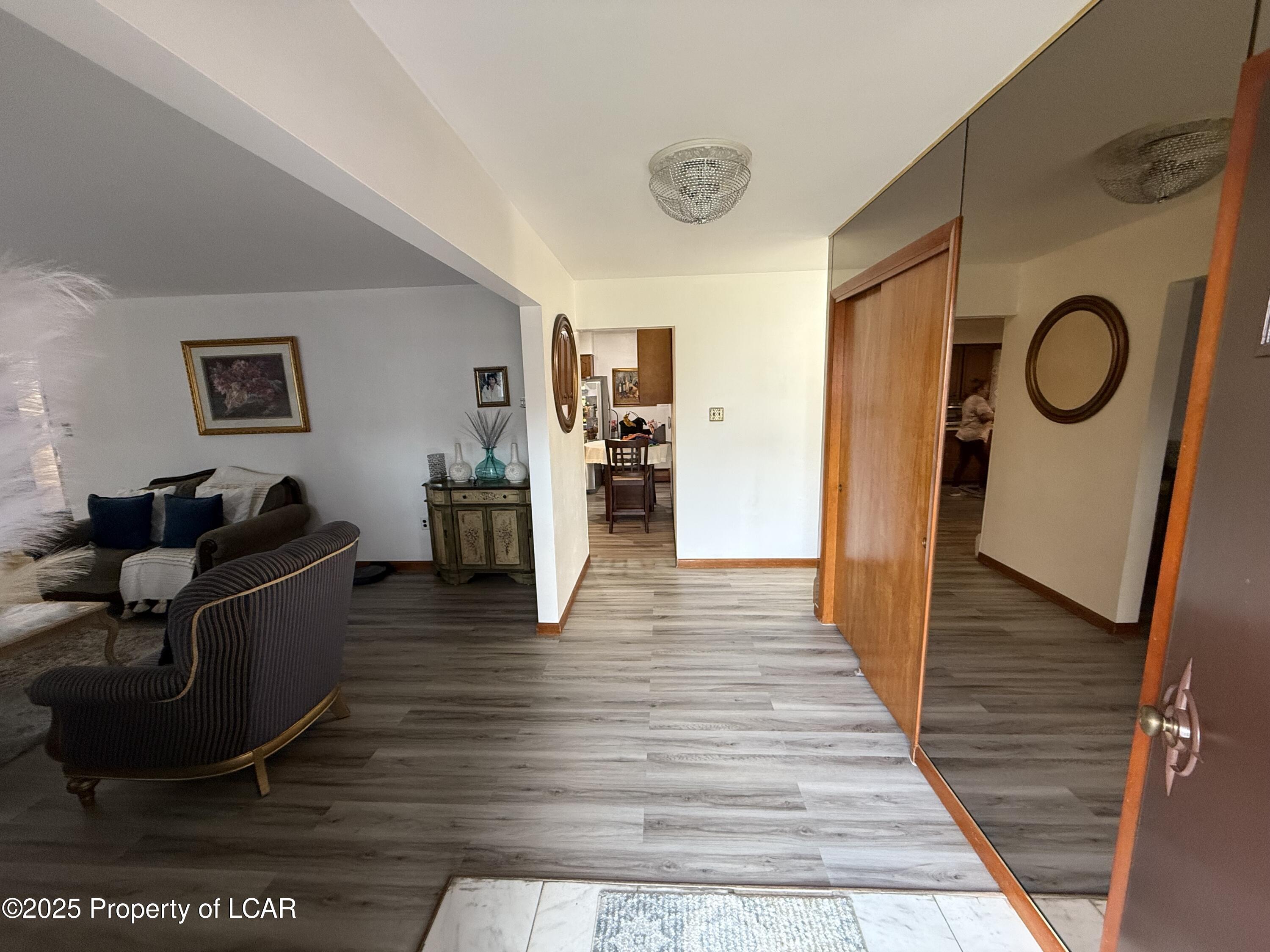 113 N Bent Pine Trail, Hazle Twp, Texas image 4
