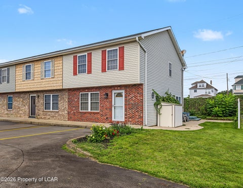 Townhouse For Sale - 100 Newport Street<br/> Luzerne County, Hanover Township, PA 18706