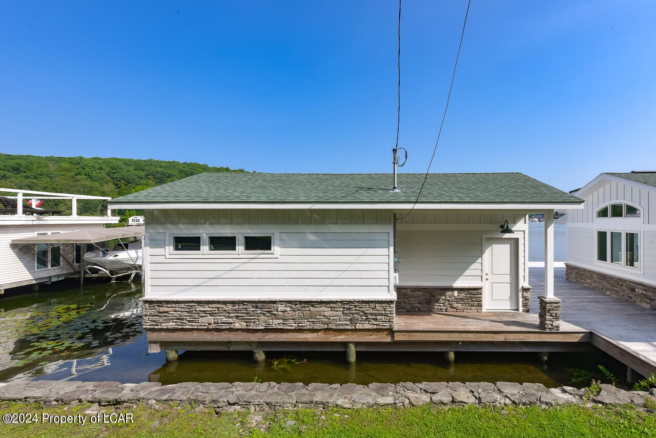 3203 Lakeside Drive, Harveys Lake, Pennsylvania image 4