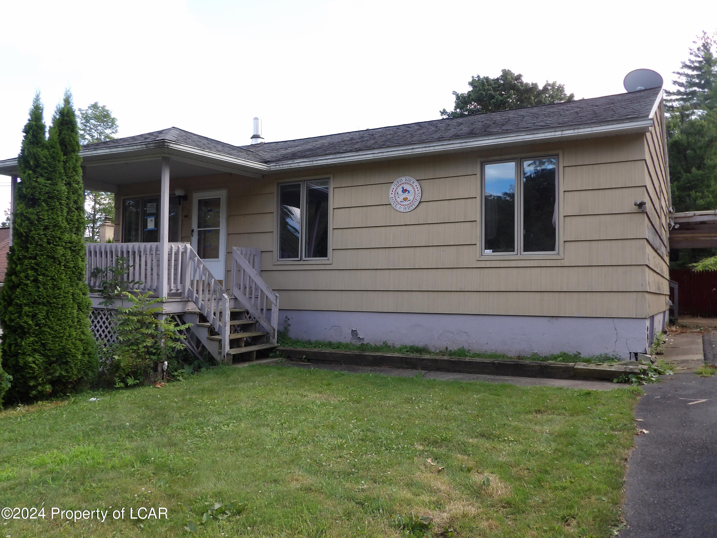 86 S Baird Street, Harveys Lake, Pennsylvania image 3