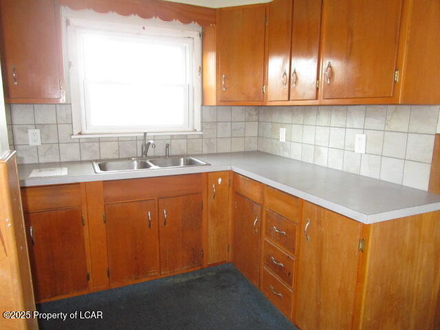429 S Penn Avenue, Dupont, Alaska image 2