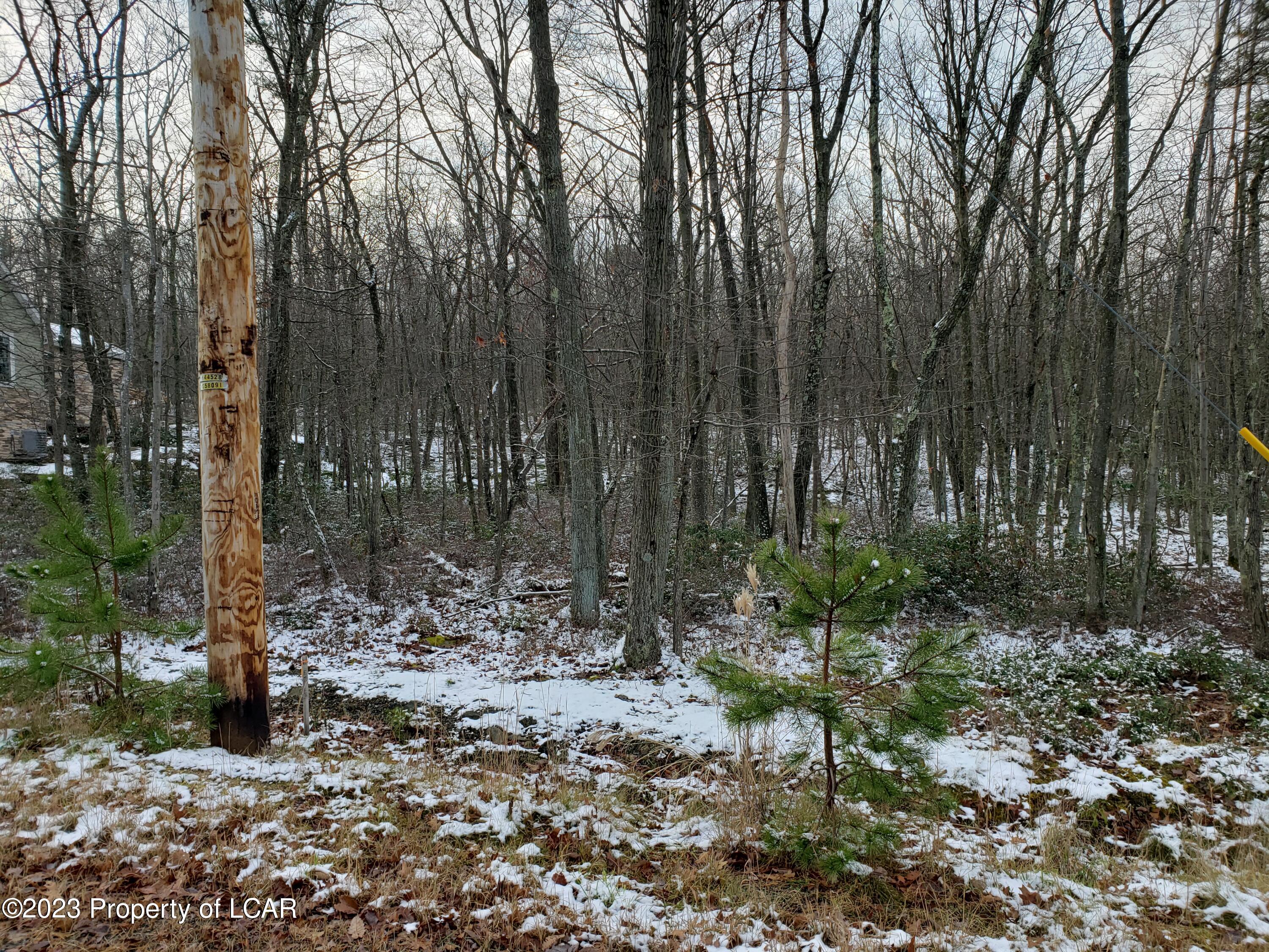 Creekside Drive, Hazleton, Pennsylvania image 3