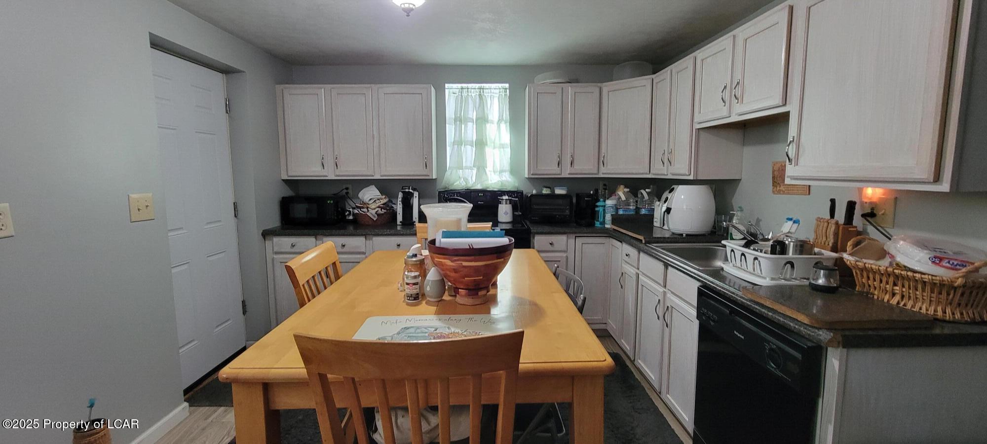 489 River Street, Wapwallopen, Pennsylvania image 5