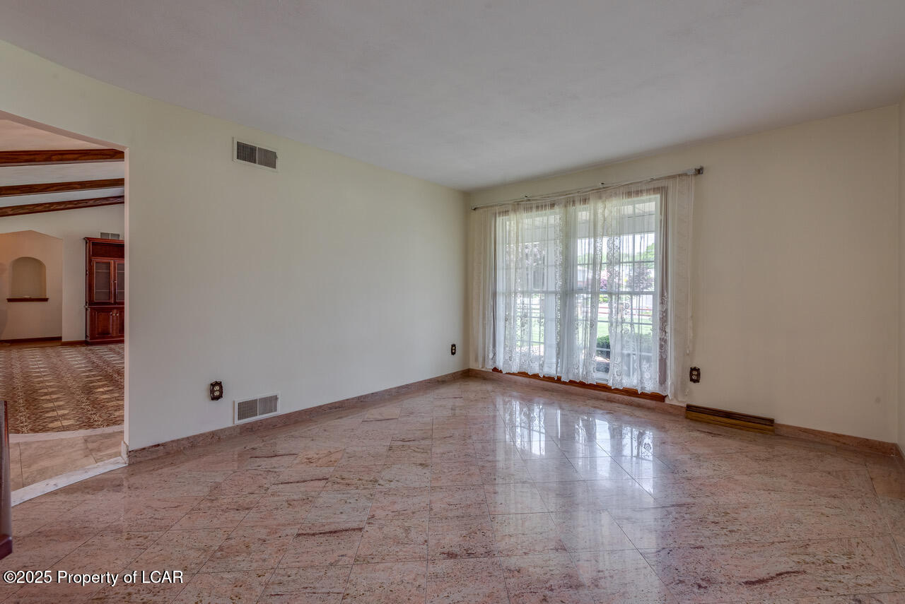 55 Thompson Street, Pittston, Texas image 10