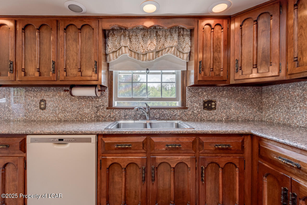 55 Thompson Street, Pittston, Texas image 5