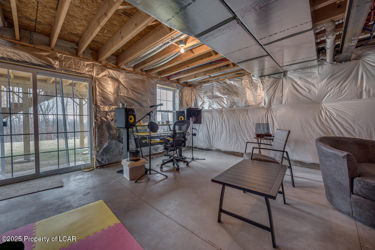 401 Long Run Road, Drums, Pennsylvania image 35