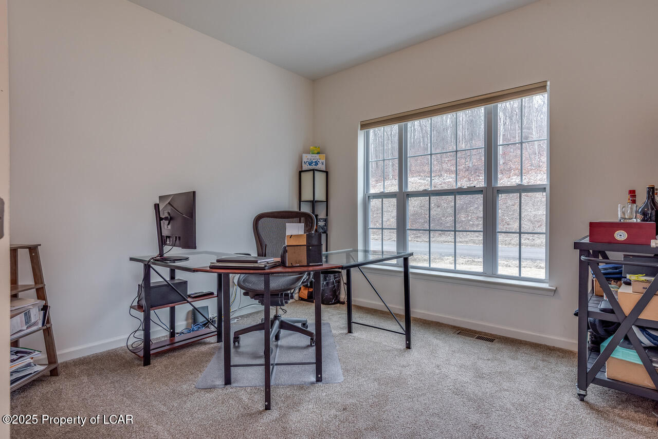 401 Long Run Road, Drums, Pennsylvania image 15