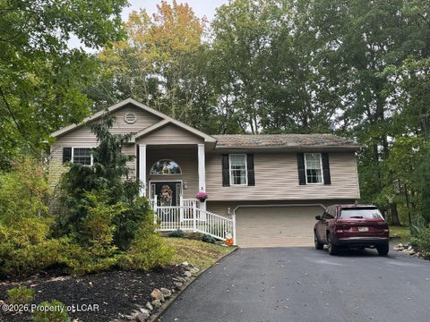 Homes For Sale - 126 Debbie Drive<br/> Drums, PA 18222